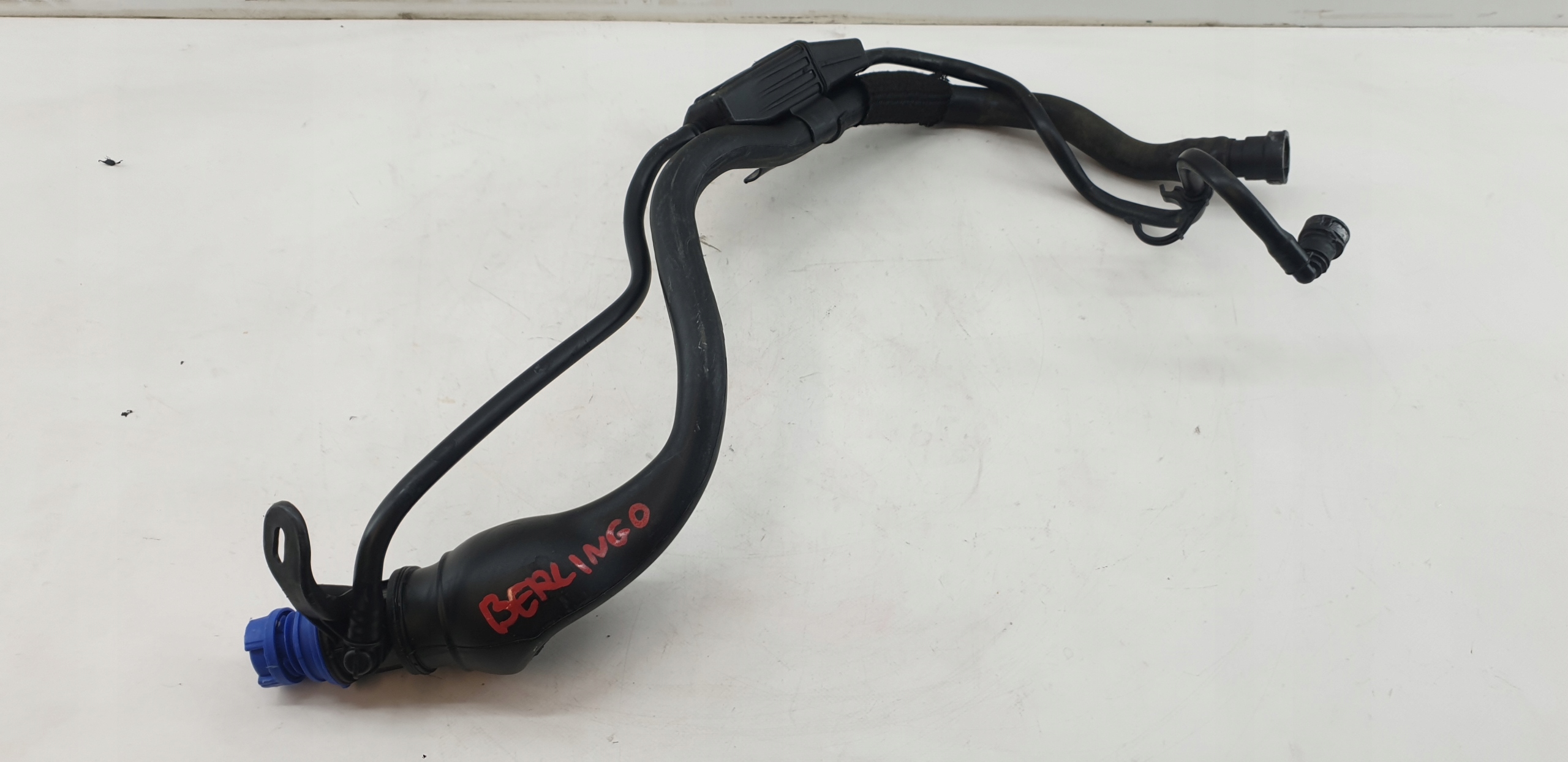 KOREK WLEW ADBLUE CITROEN BERLINGO PEUGEOT PARTNER RIFTER 9815705980