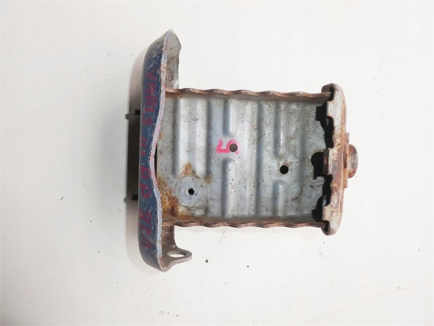 272626wtwrwfsnjQAZXSQ - ПРАВА ЗОНА РОЗЧАВЛЮВАННЯ TOYOTA YARIS III 2011-2014 РР.