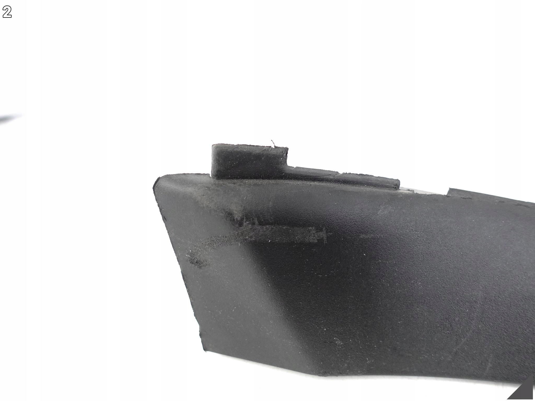 MCLAREN 650S / MP4-12C SPIDER LISTWA SZYBY PRAWA PRZÓD 11A6705CP Numer katalogowy części 11A6705CP