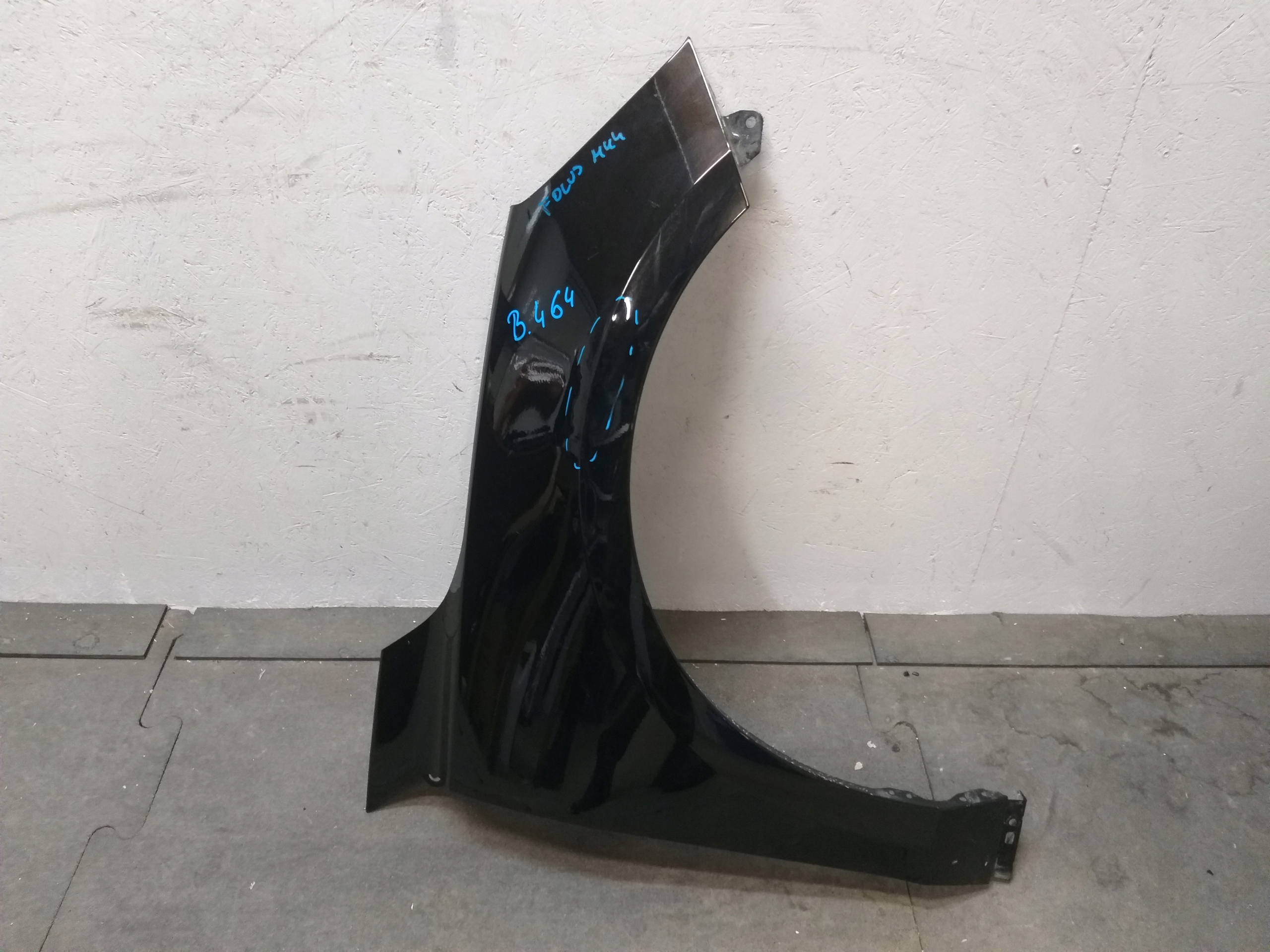 BŁOTNIK PRZÓD PRAWY FORD FOCUS MK4