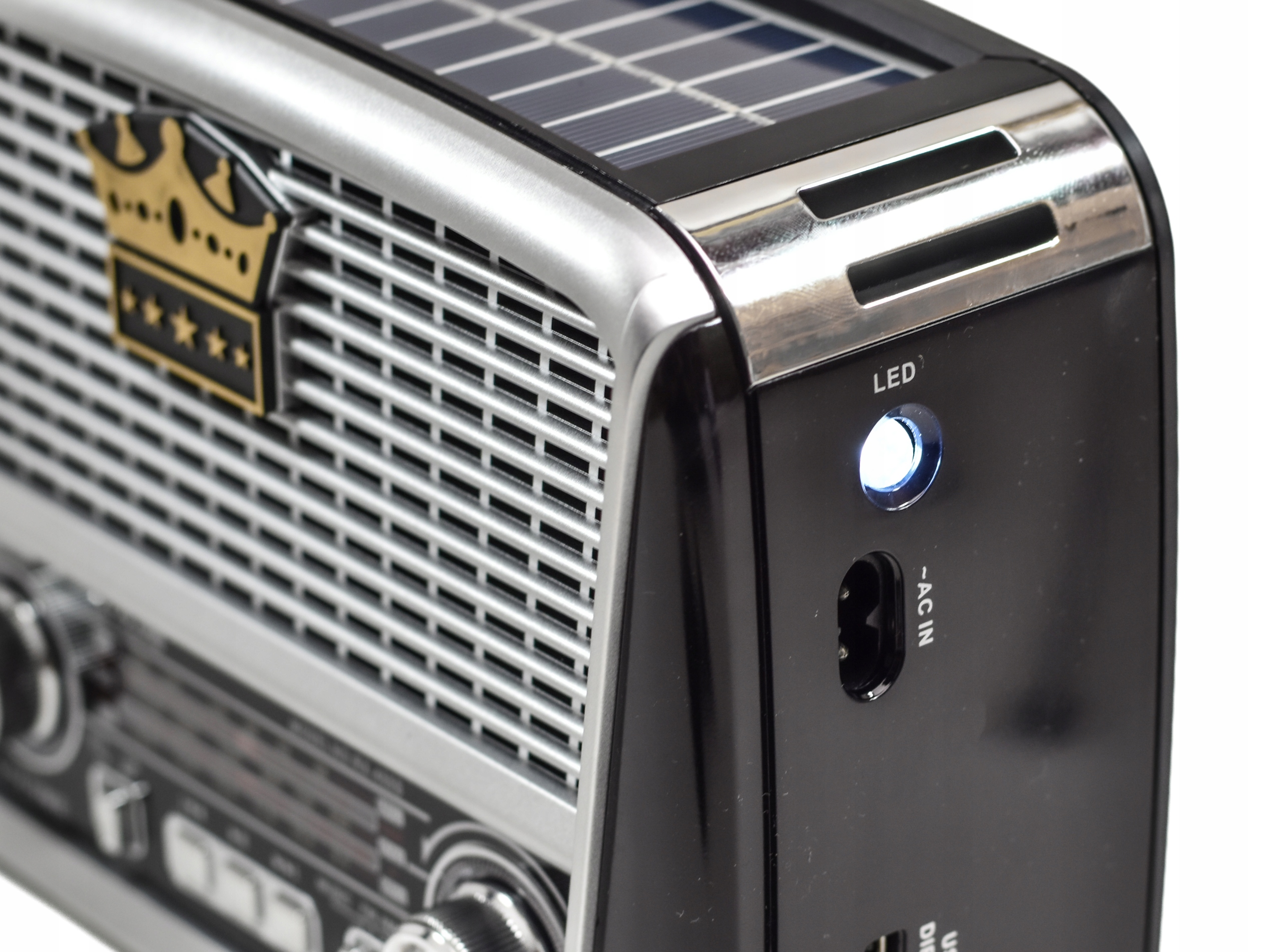 RADIO RETRO SOLAR SOLARNE LATARKA LED GŁOŚNIK USB Zasilanie sieciowo-bateryjne
