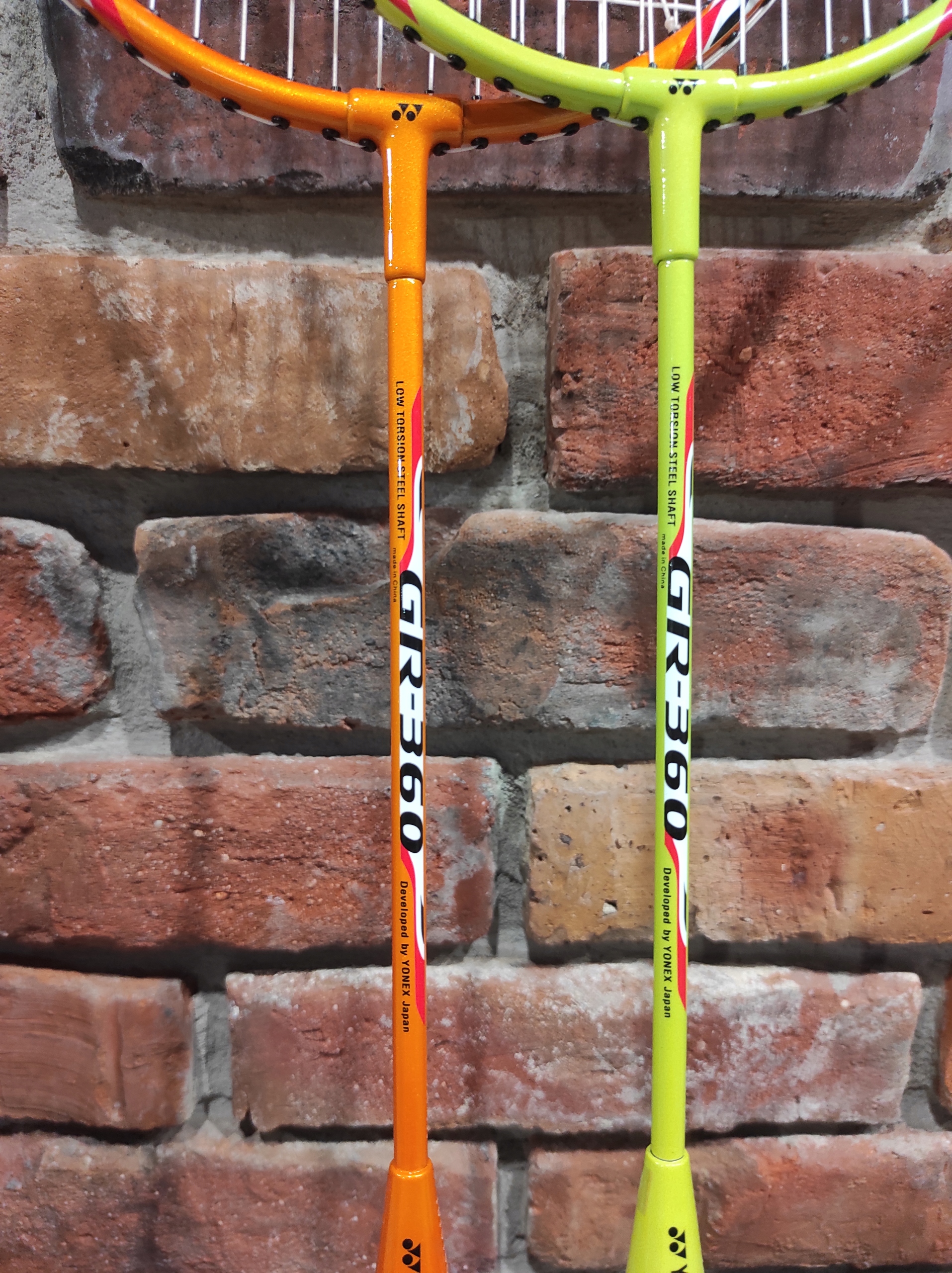 Rakieta do badmintona Yonex GR-360 Orange Model GR-360