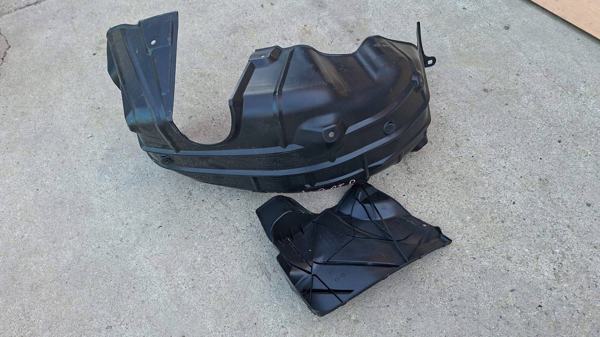 mudguard rear part side right Mazda 2 2024r 65637-K0050