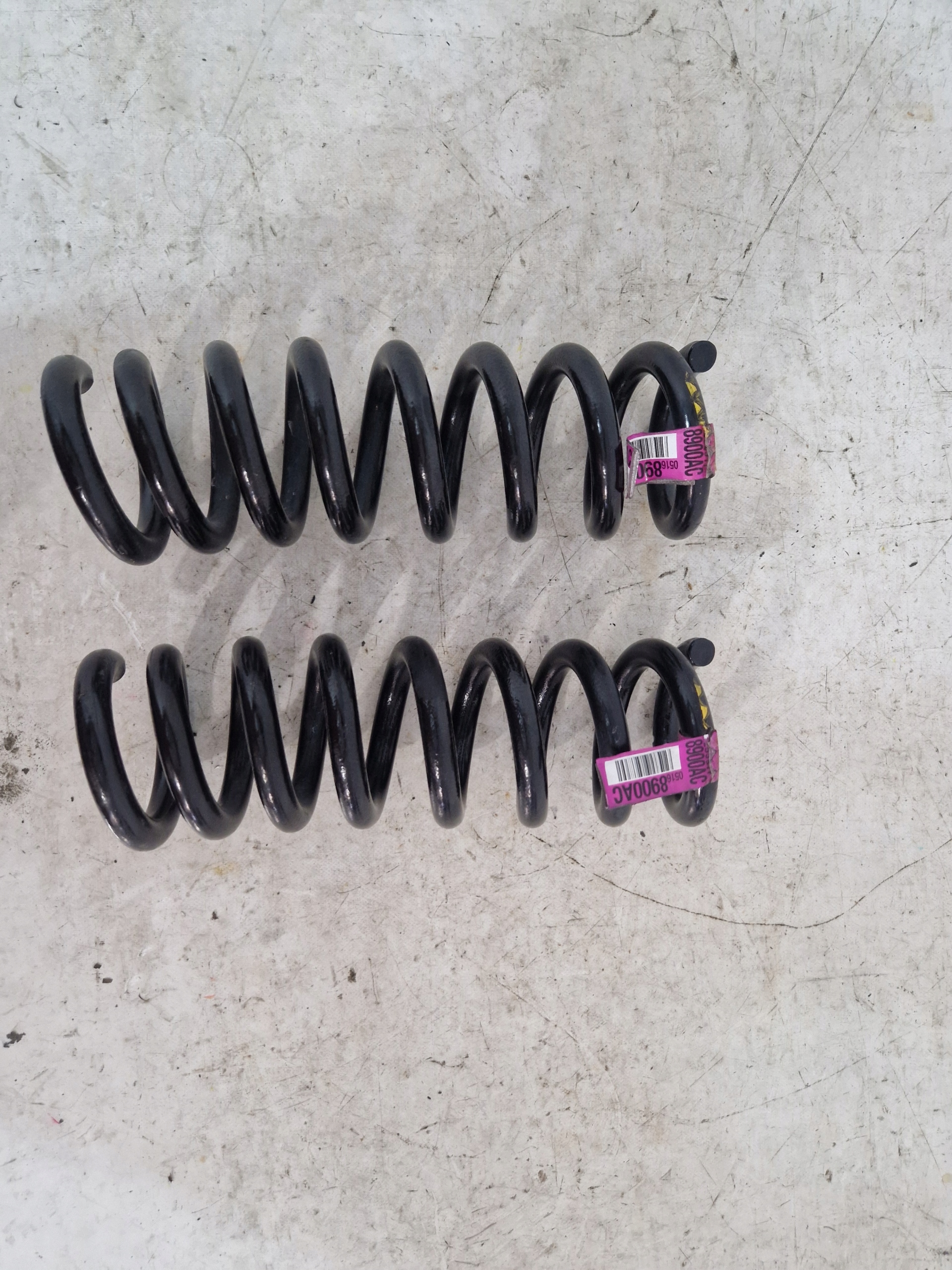 DODGE CHALLENGER CHARGER 15- spring rear part rear left = right 05168900AC