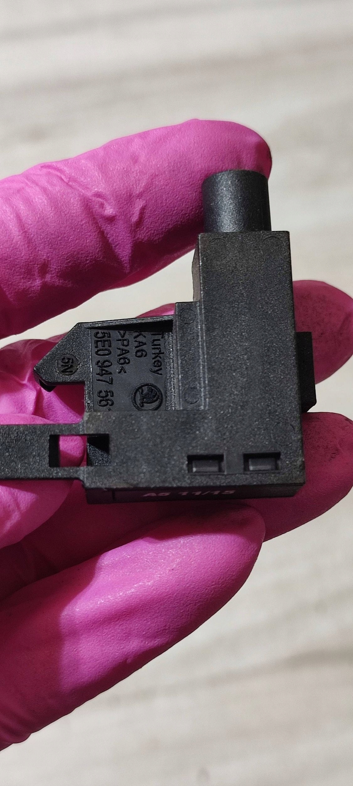 module electric brake Volkswagen Caddy 5E0947561