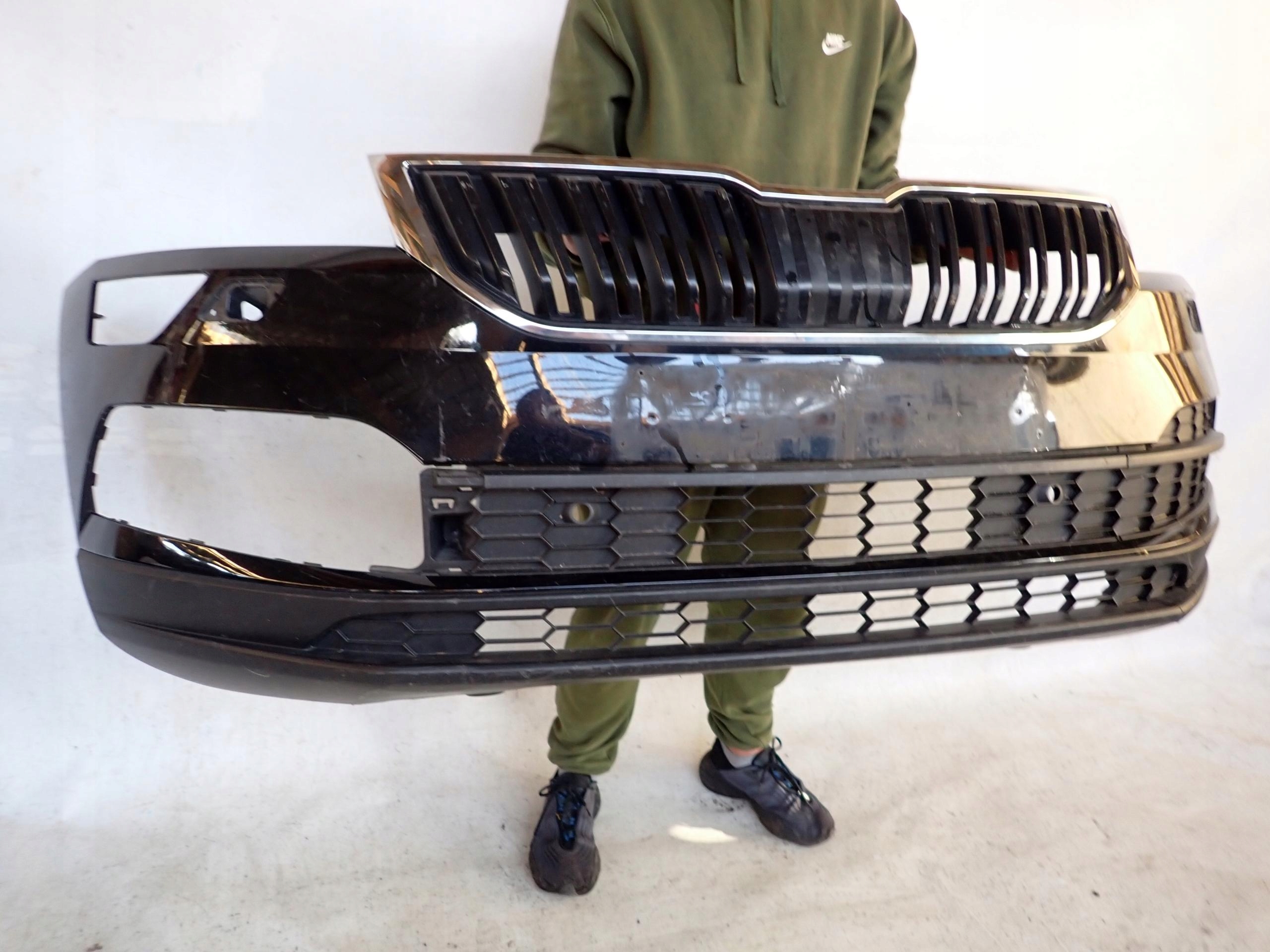 SKODA KAROQ 17- bumper front front SPR PDC