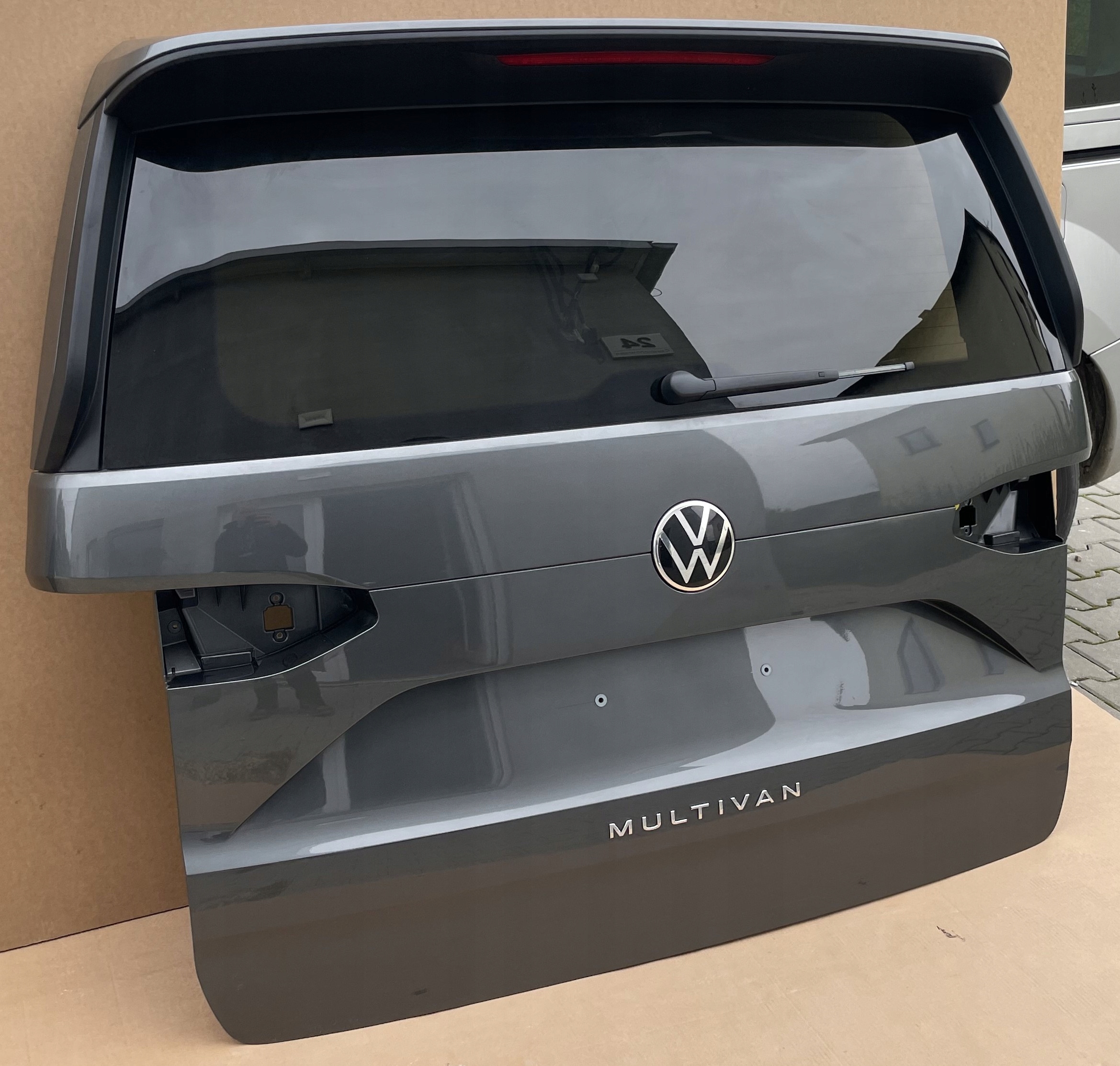 boot door VW T7 MULTIVAN 2023- W colour LR7H complete as new original
