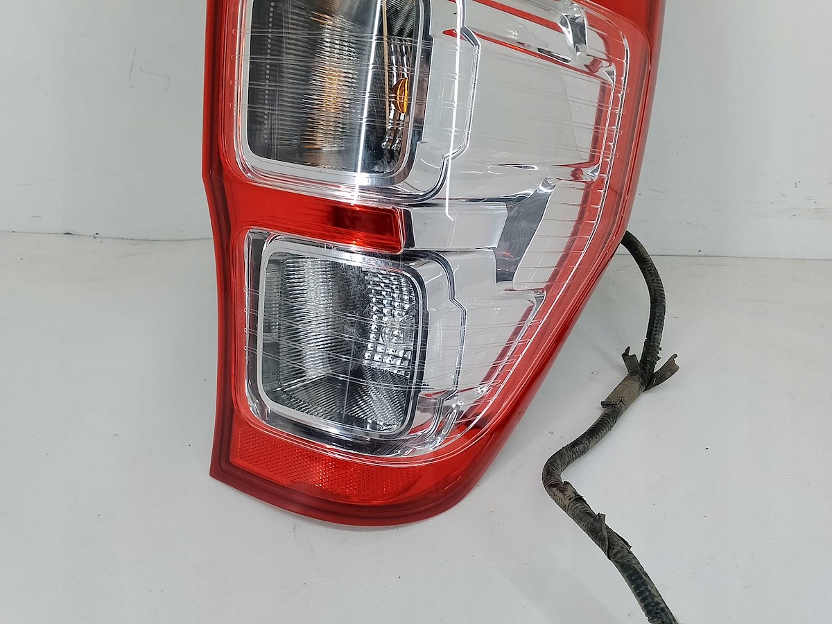 LAMPA TYLNA PRAWA FORD RANGER V ( 19-23 ) Producent części FORD