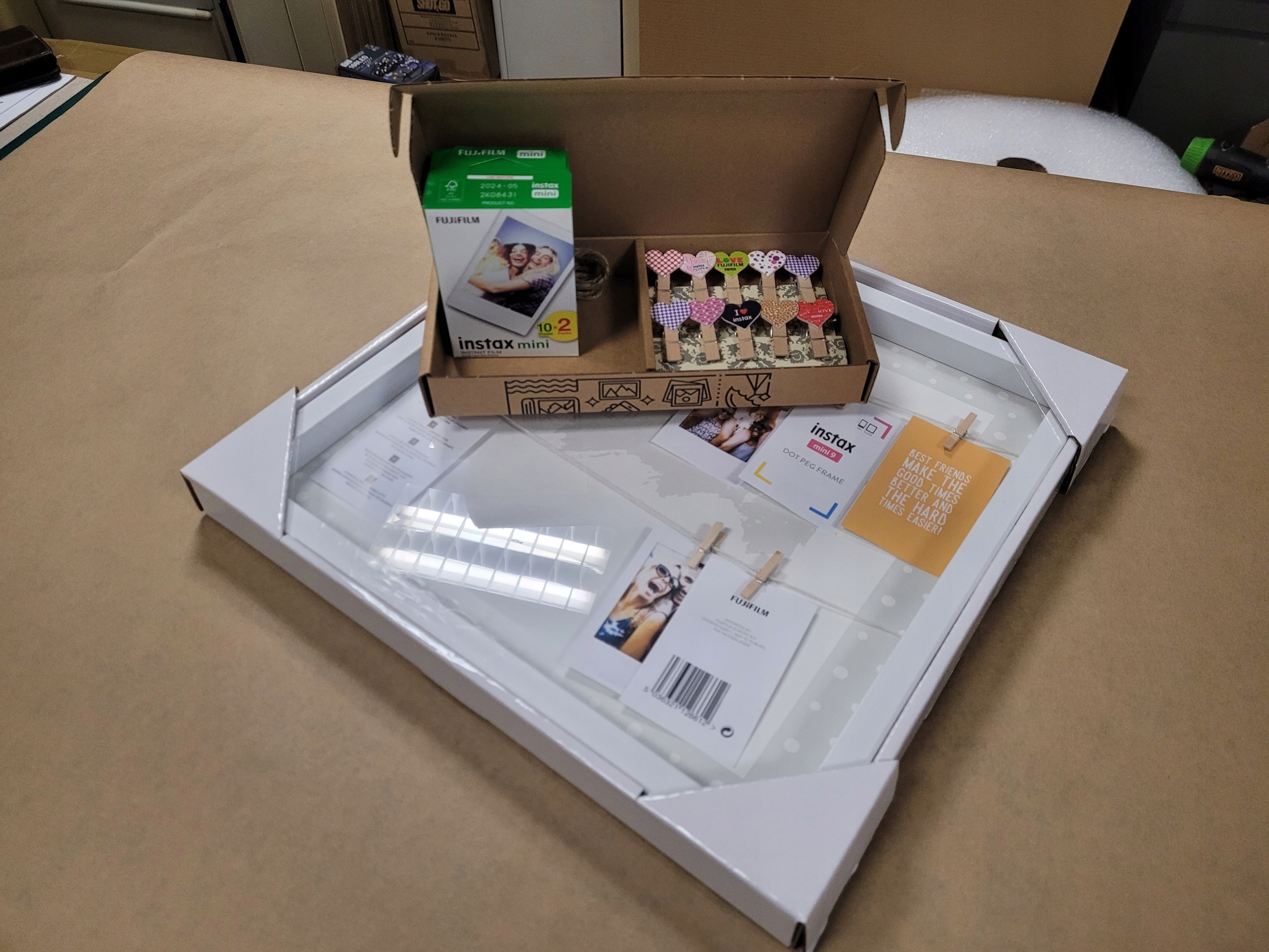 Prezent !!! FujiInstax Mini 20 zdj+Ramka+Instapack Marka Fujifilm