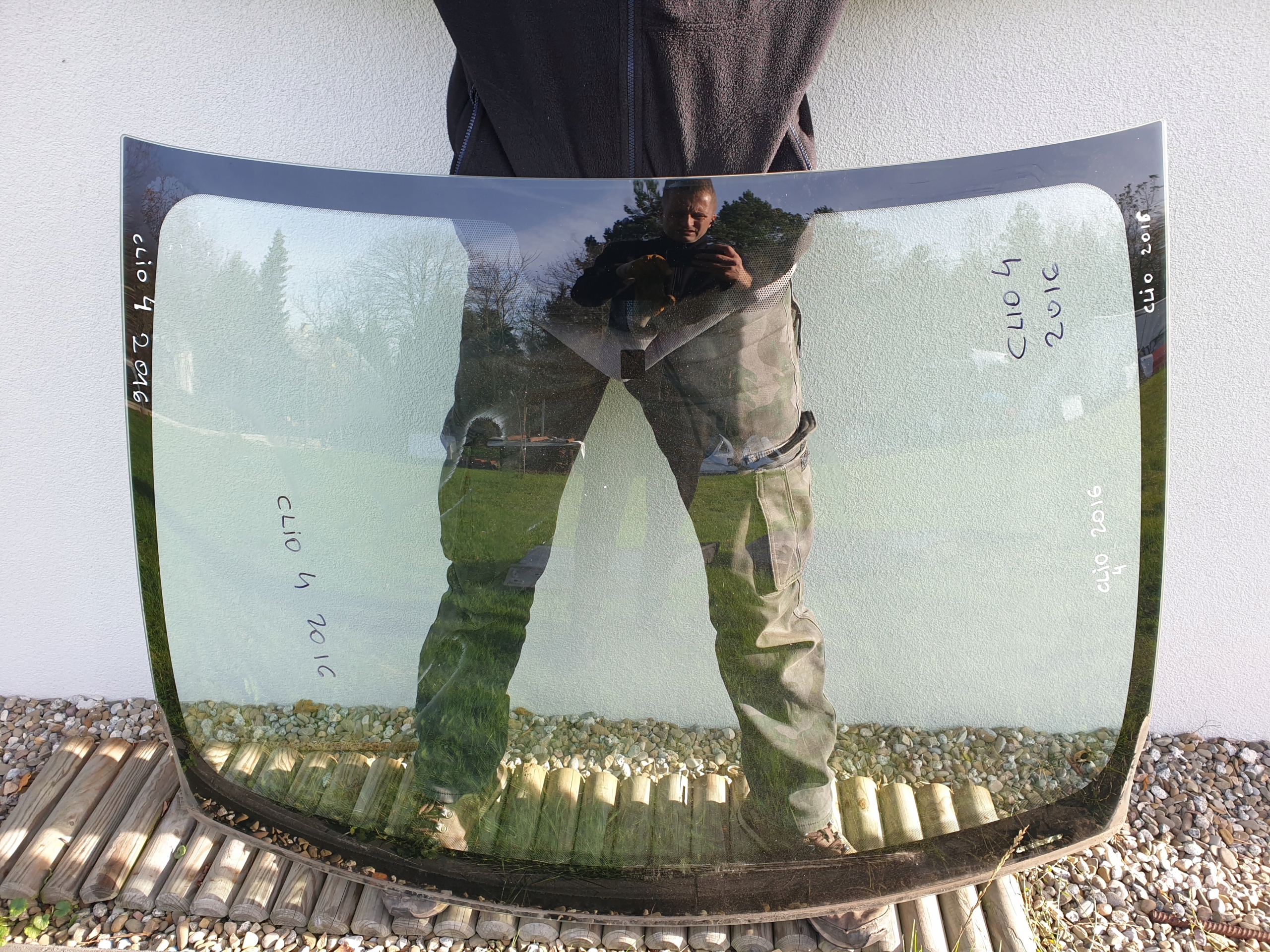 window front RENAULT CLIO 4 IV 2013
