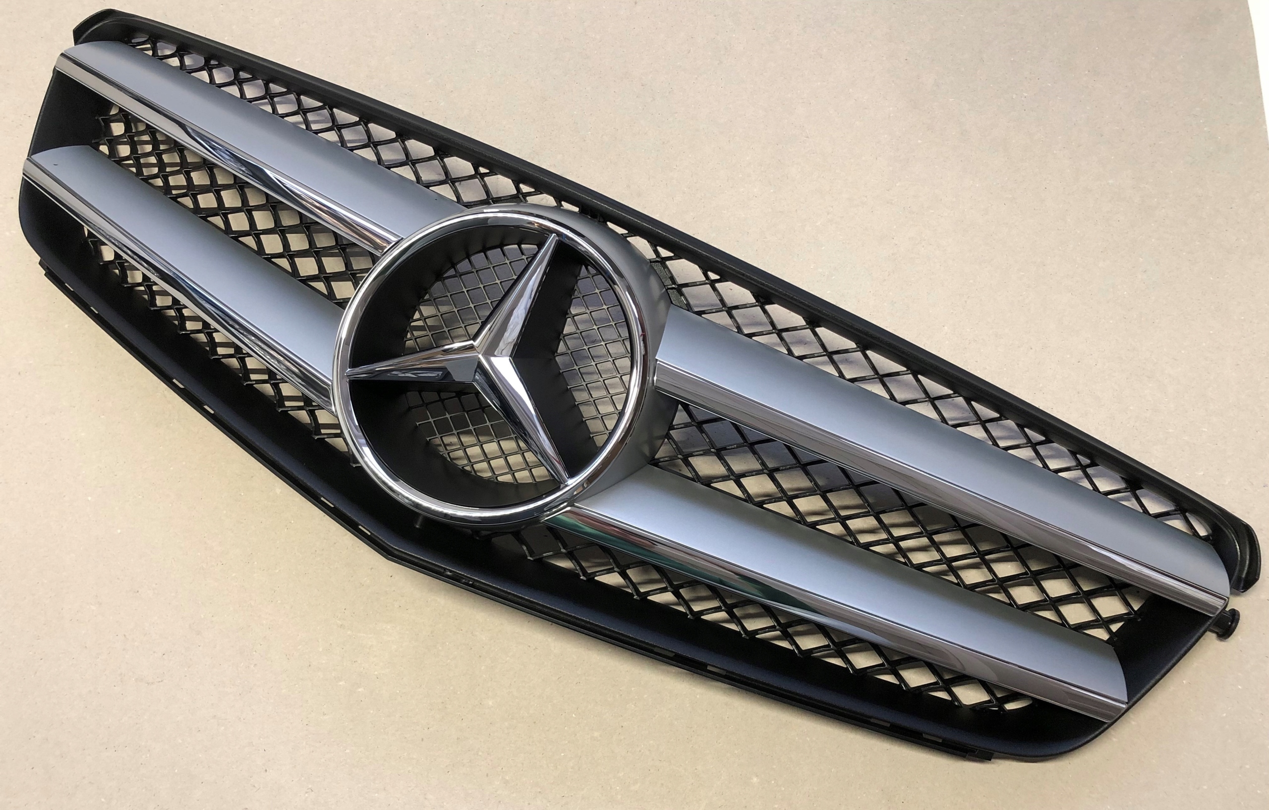 MERCEDES решетка радиатора AMG C класс W204 204 рестайлинг