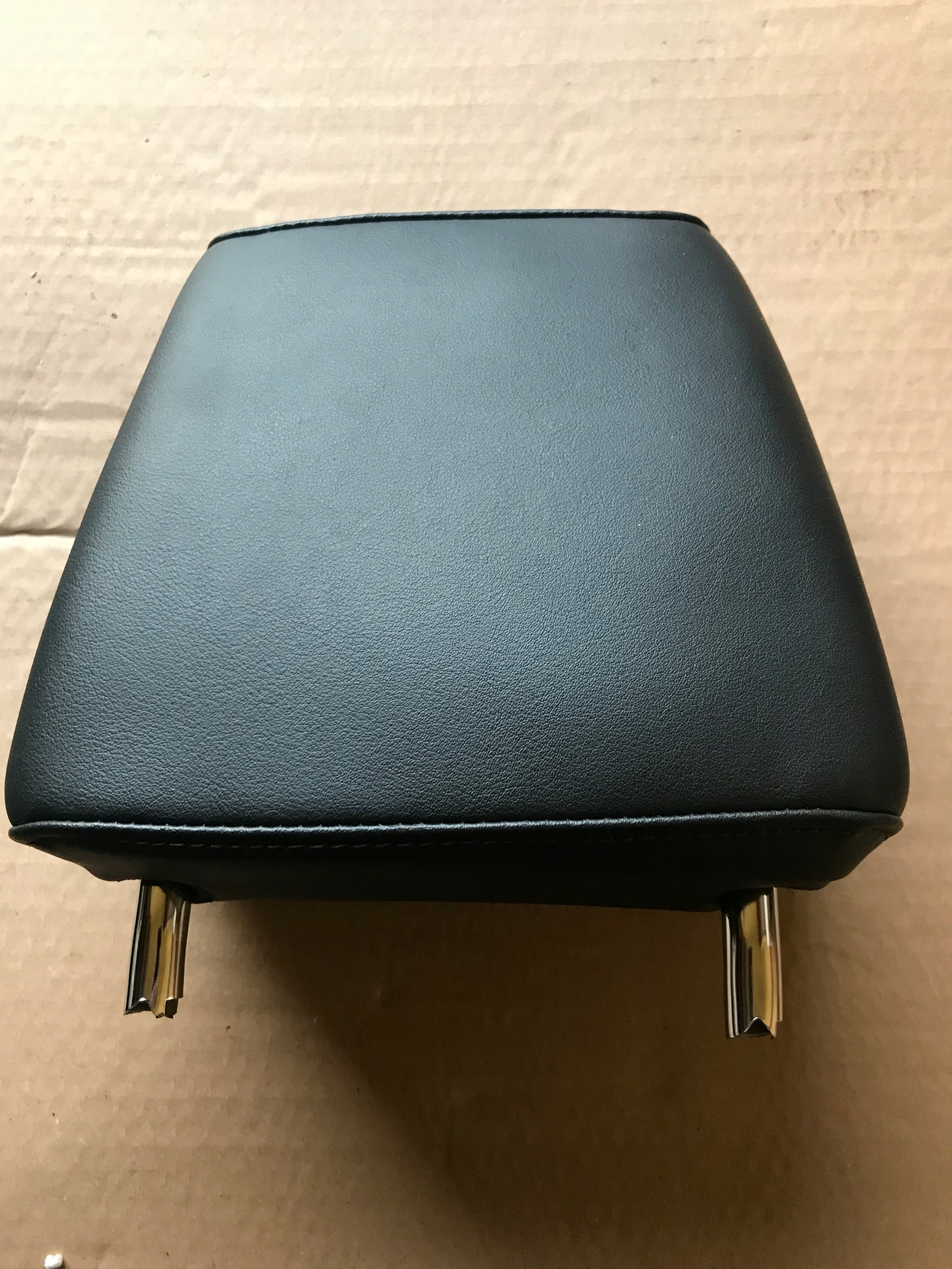 upholstery rest seat front black leather SKODA SUPERB III 3V OE