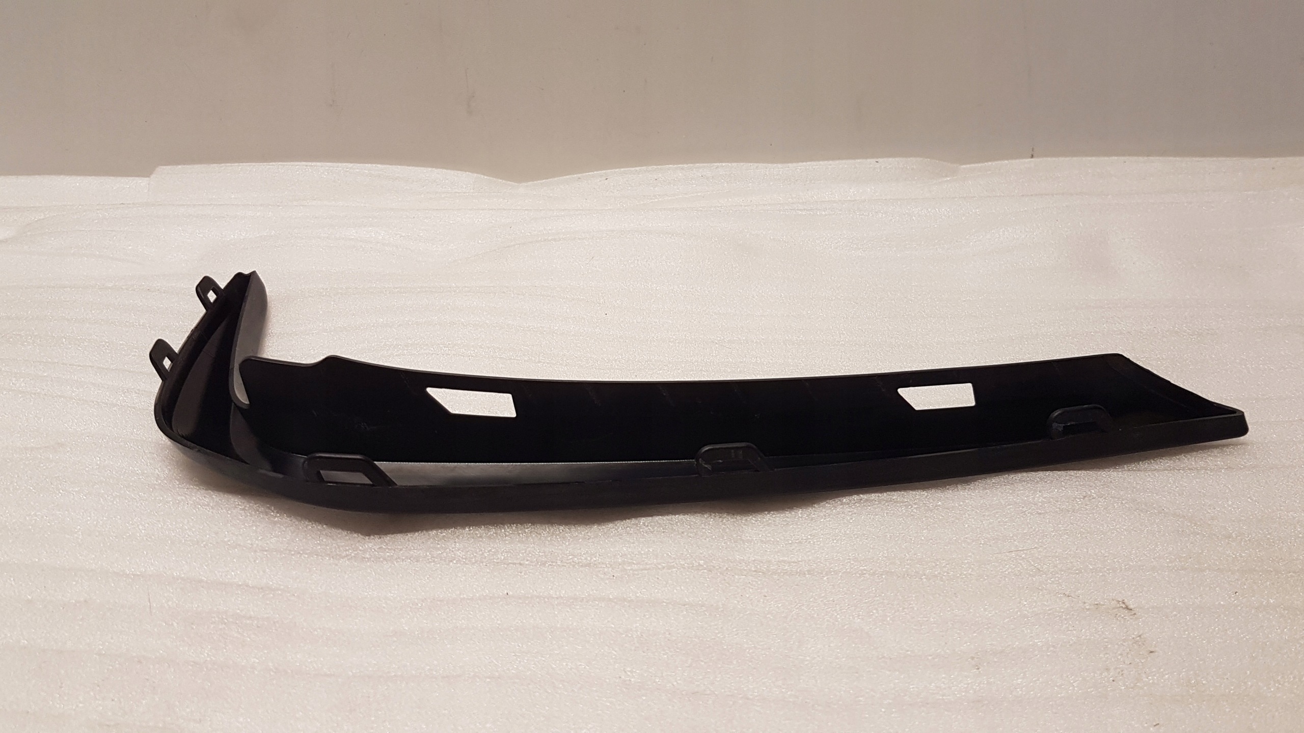 grid of a bumper right front BMW 5 G31 G30 m-packet 8064980