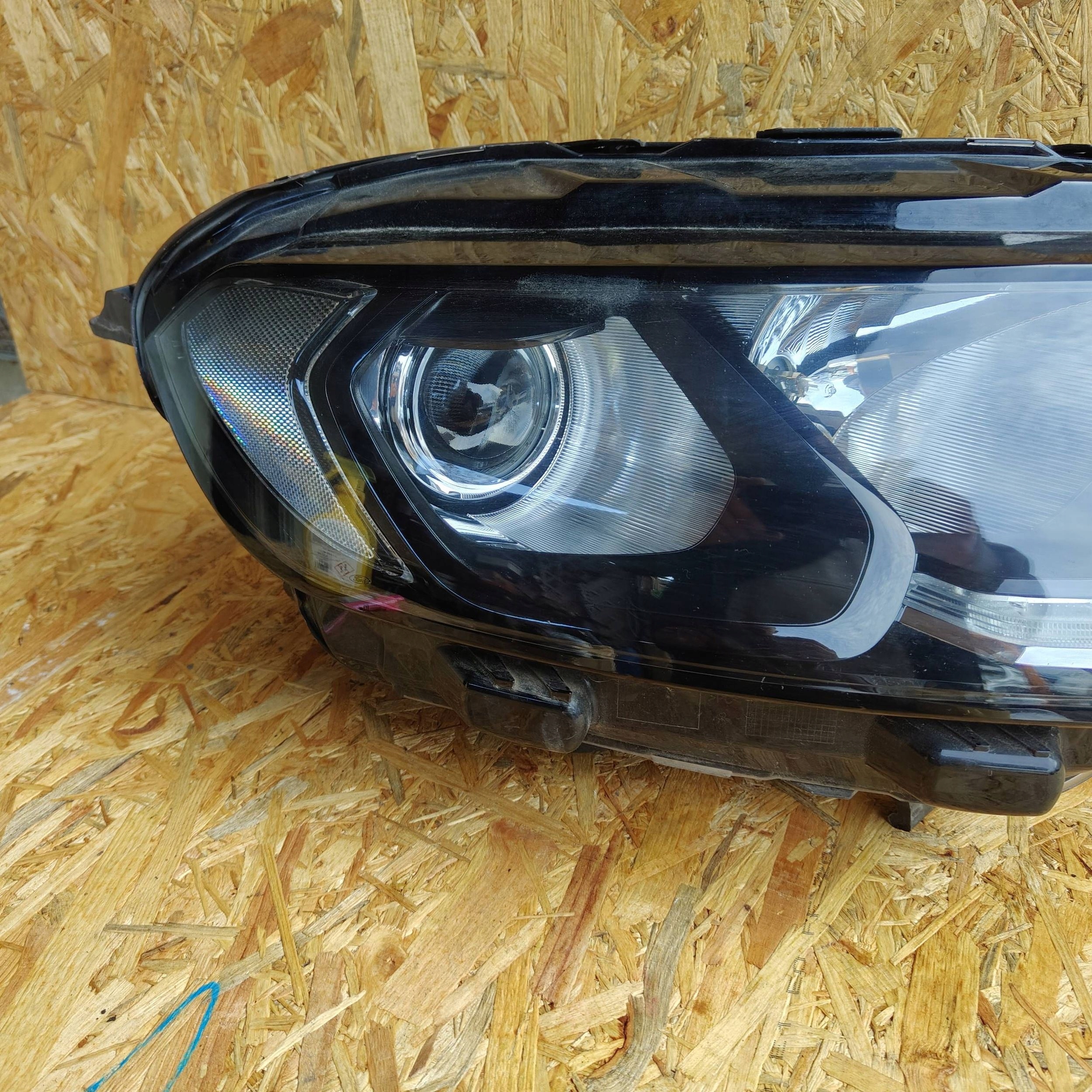 Reflektor front side right Ford Ecosport GN1513W029YA