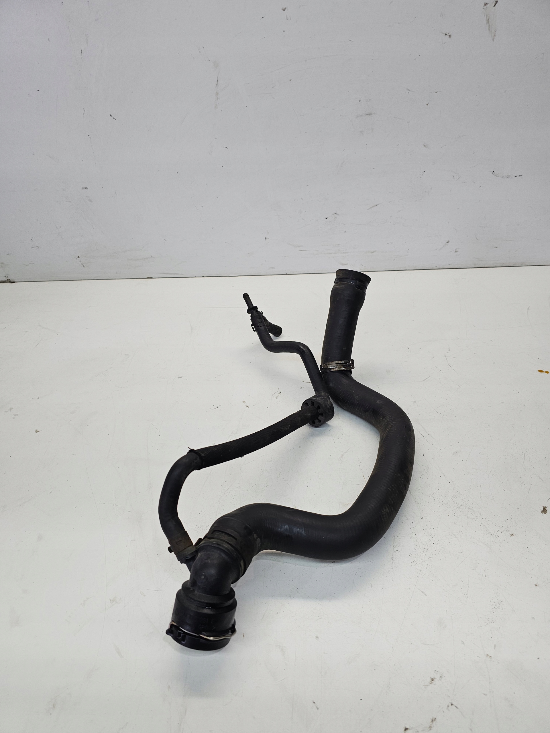 cijev prijenos vode AUDI VW SEAT 1.9 TDI 6Q0122291E