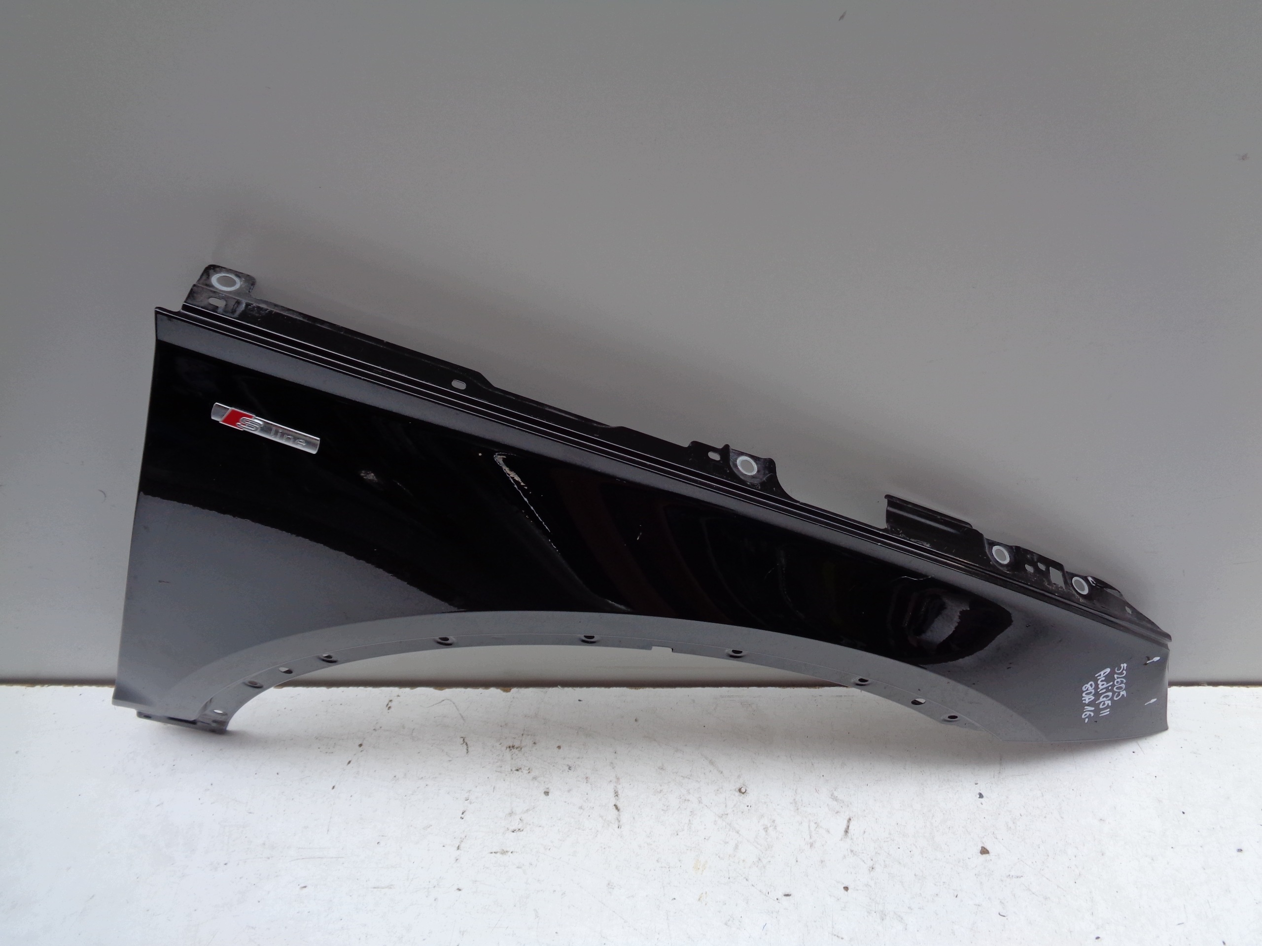 fender right front AUDI Q5 II 80A 16- NR 52605