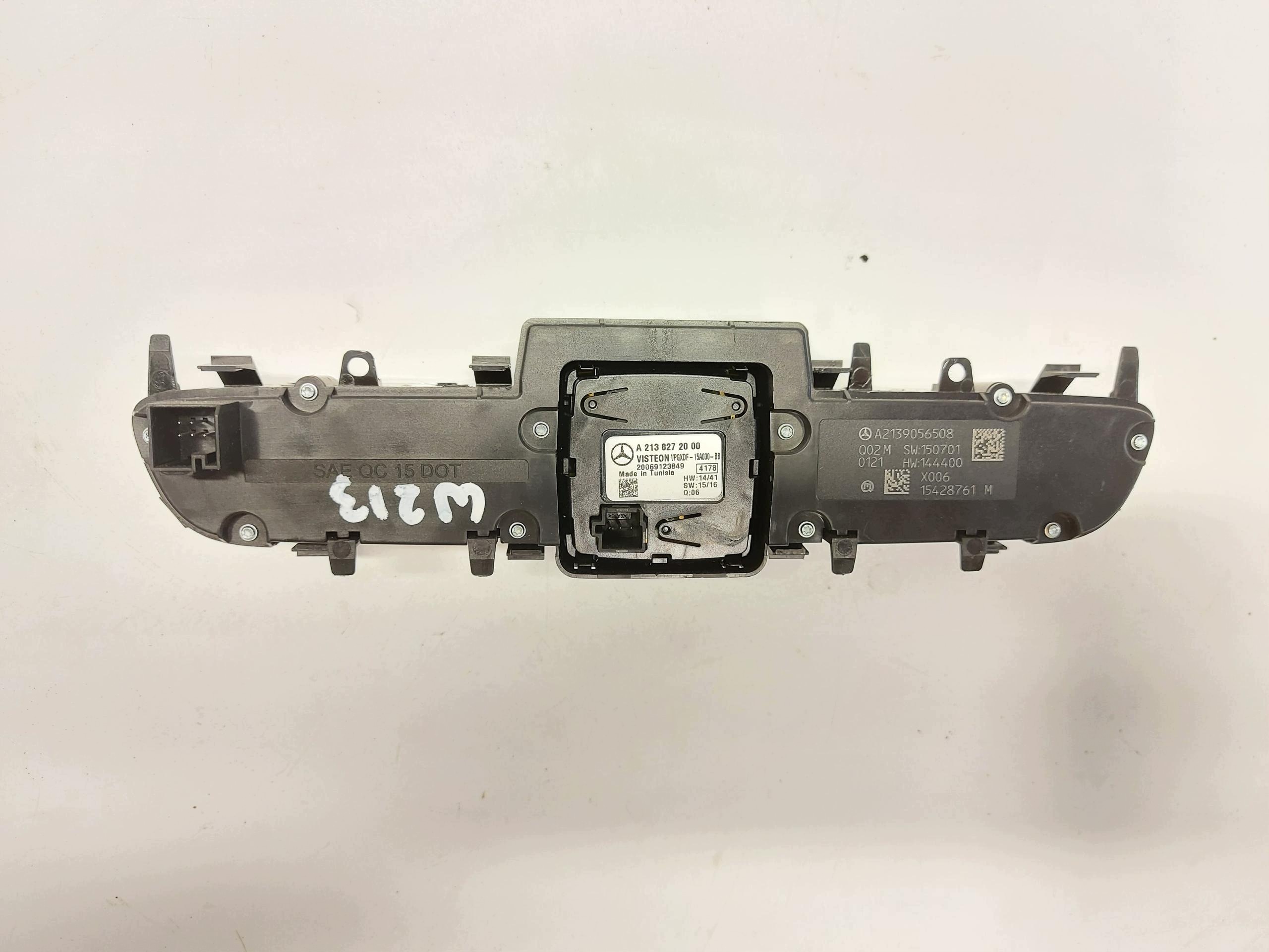 MERCEDES W213 E300de Kombi grid air conditioning devices central clock A2139056508
