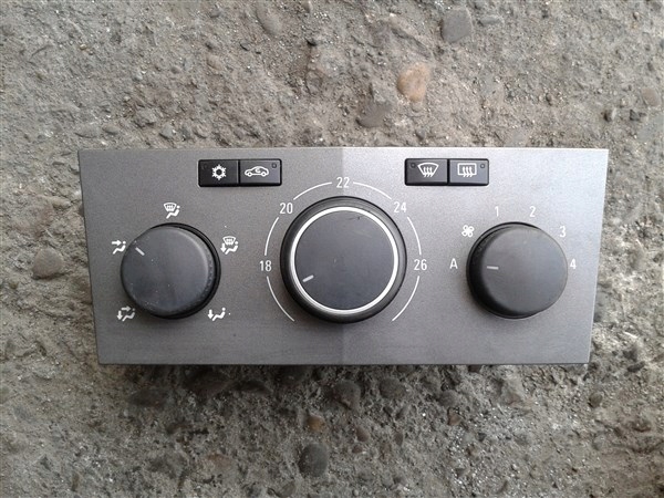 ПАНЕЛЬ КОНДИЦИОНЕРА OPEL ASTRA H GTC 1.7 CDTI