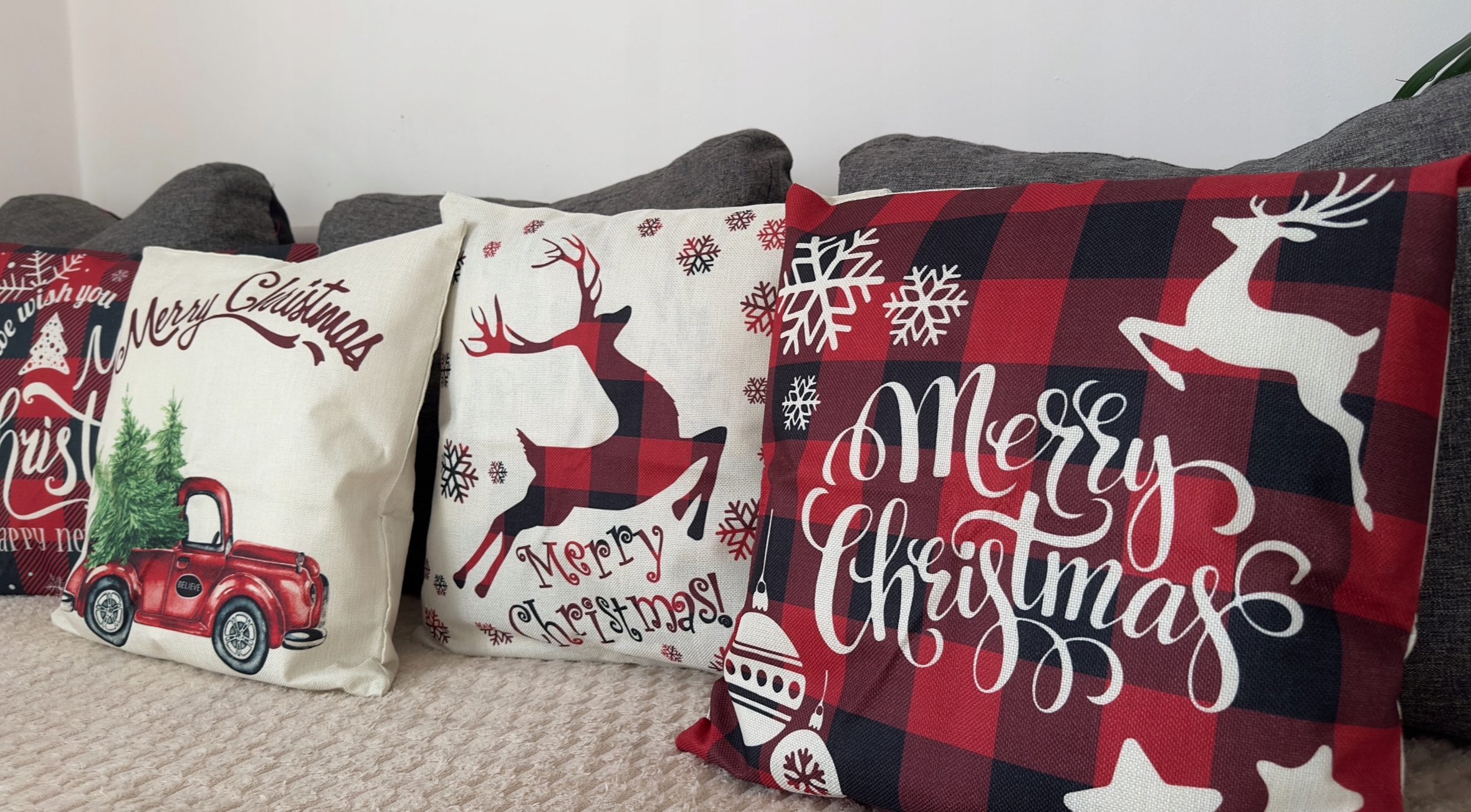 4x POSZEWKI NA PODUSZKI ŚWIĄTECZNE DEKORACYJNE OZDOBNE BAWEŁNA 45x45 JASIEK Materiał poliester