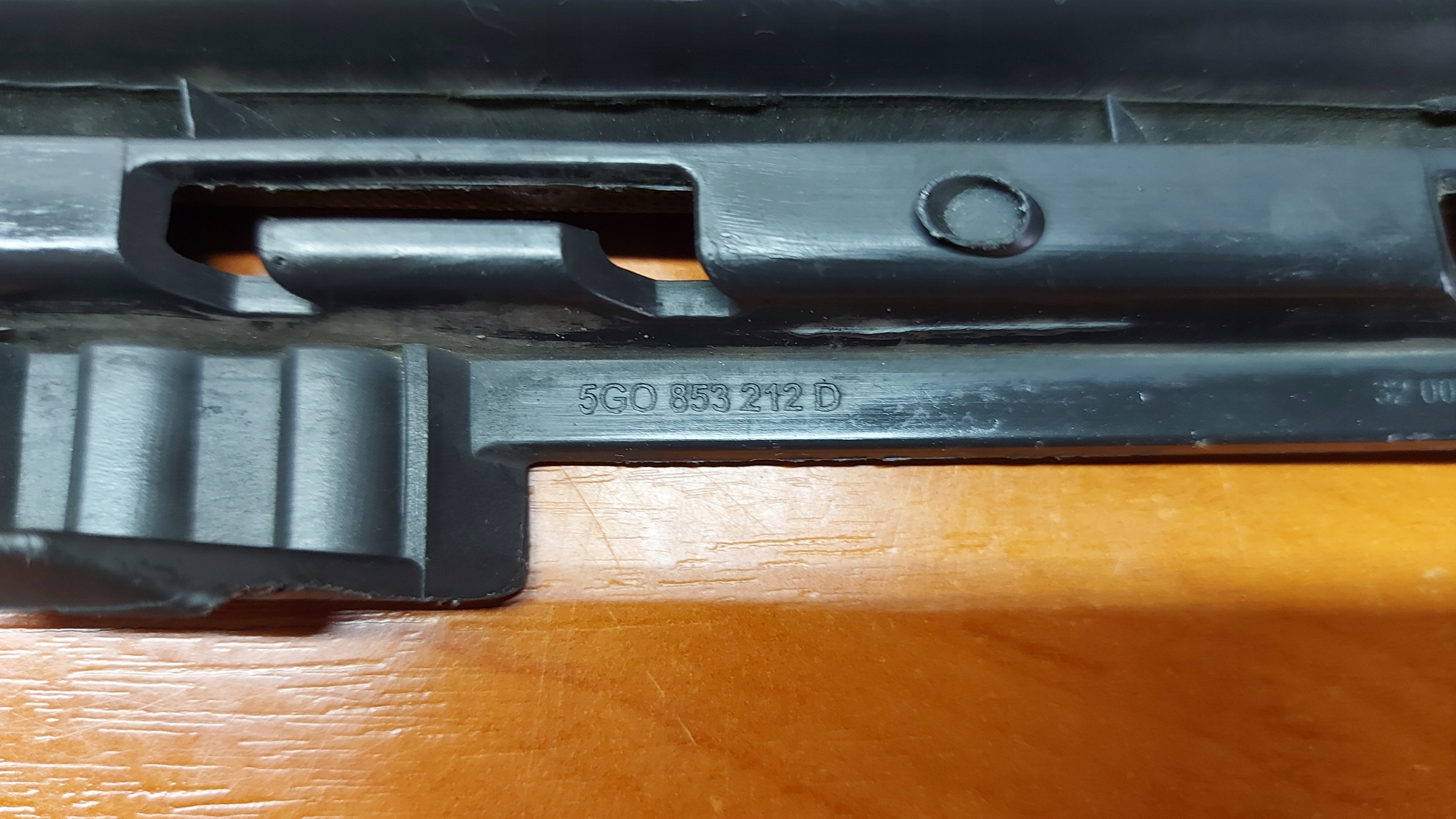 grid moulding of a bumper right right front front VW GOLF VII 12-16