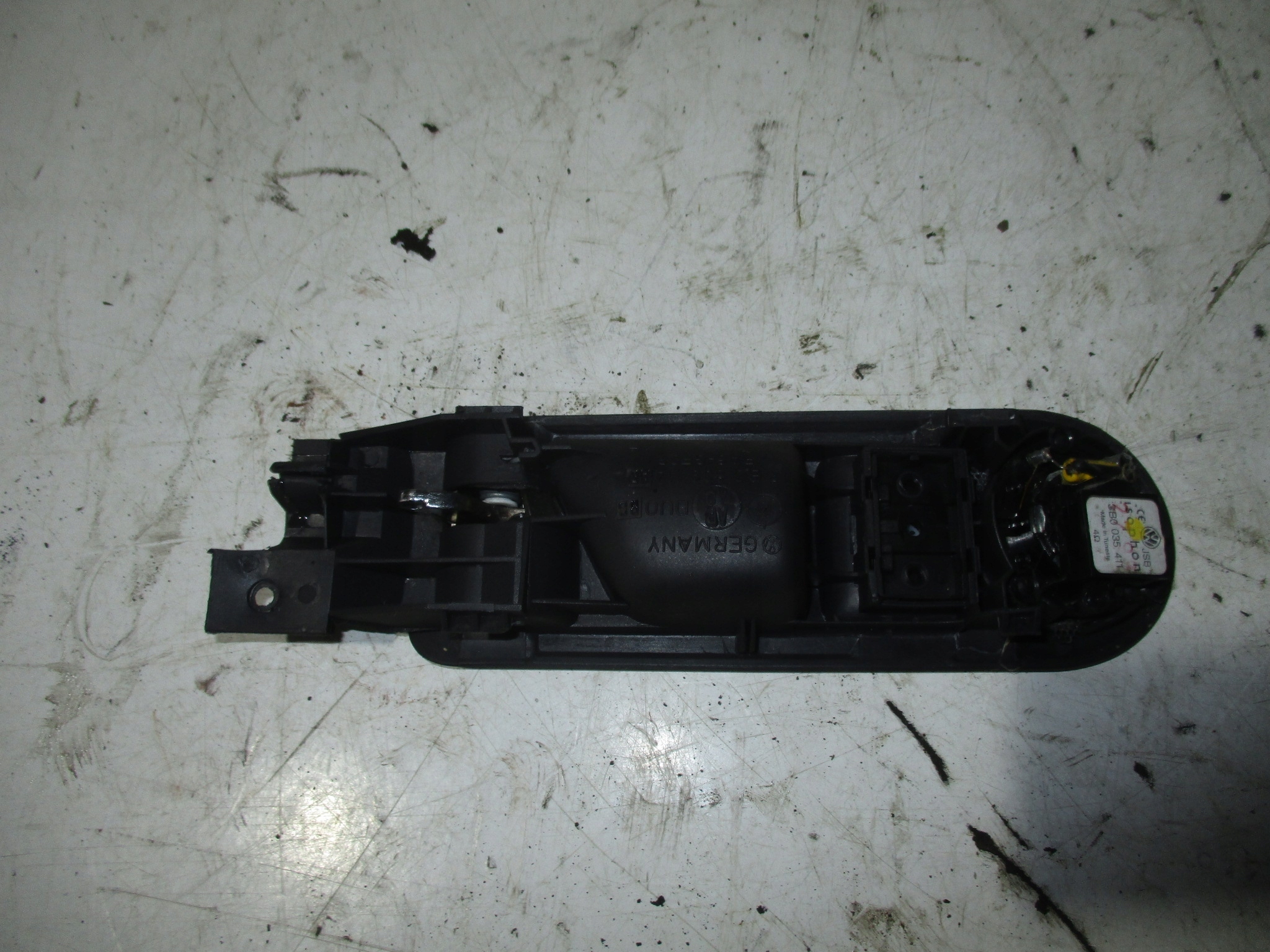 KLAMKA WEWNĘTRZNA TYLNA TYŁ PRAWA VW PASSAT B5 Typ samochodu Samochody osobowe