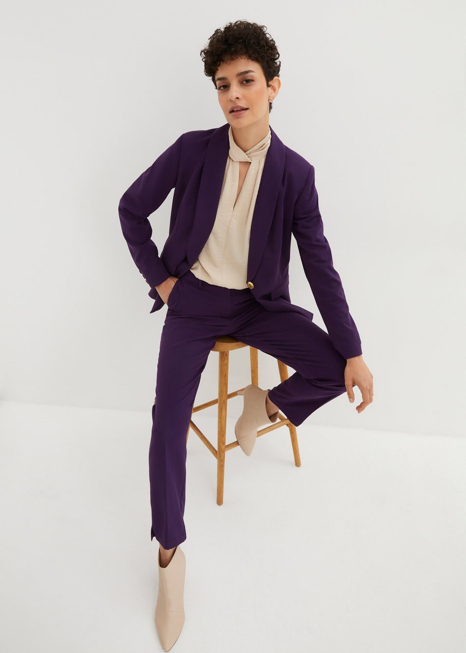 EA106 ŻAKIET DAMSKI ELEGANCKI WIECZOROWY NA GUZIK BONPRIX 44 JAGODOWY Okazja elegancka