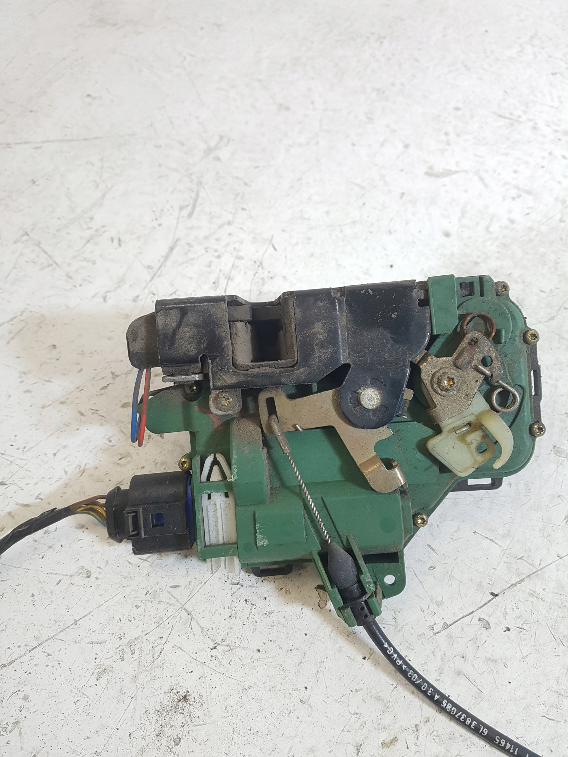 lock door left front SEAT IBIZA 3 8 PIN
