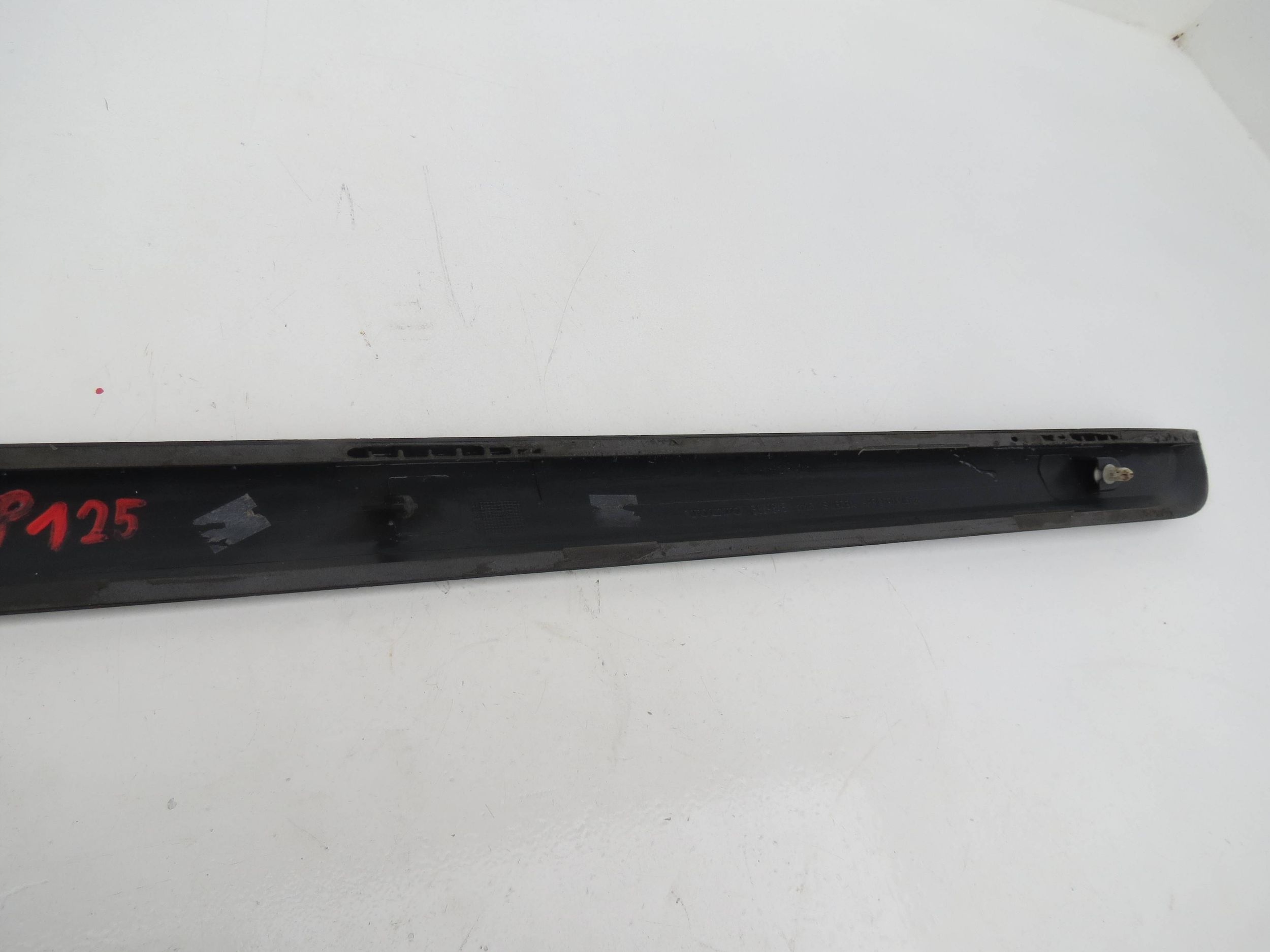 Volvo XC90 2009 moulding door przednich