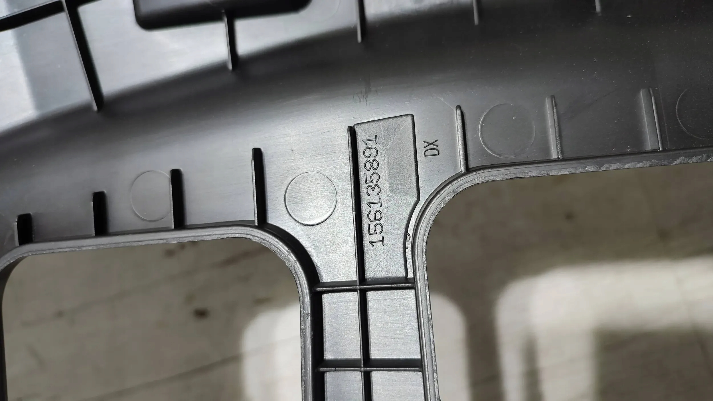 Alfa Romeo Stelvio 2.0T 21r. side pillar kanapy right rear part