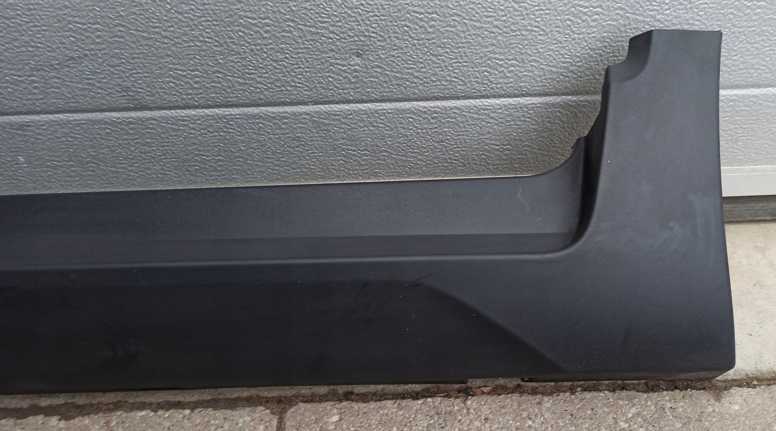 LISTWA PROGOWA PRAWA OPEL CROSSLAND X Numer katalogowy części CROSSLAND X 13482064