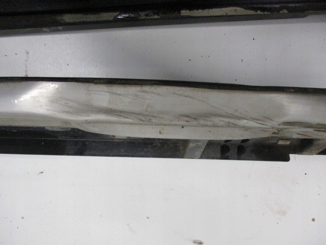 threshold Stopnien left RANGE ROVER VOGUE 14R