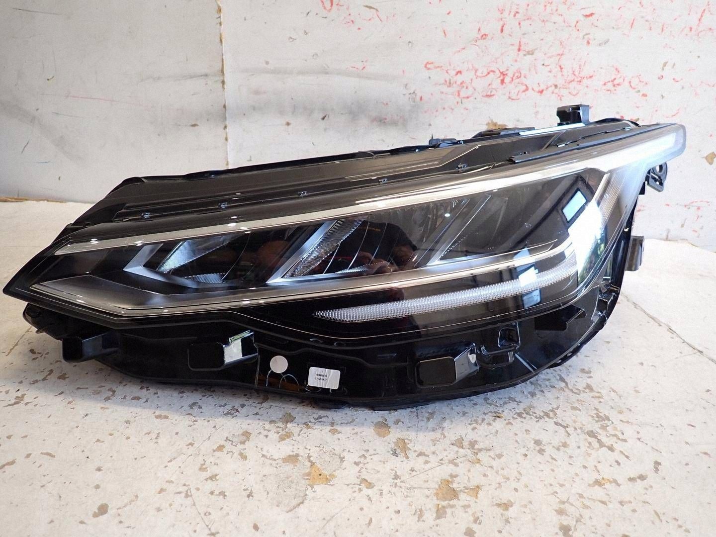light front front left VW GOLF VIII LIFT 2024- FULL LED 5H1941005A