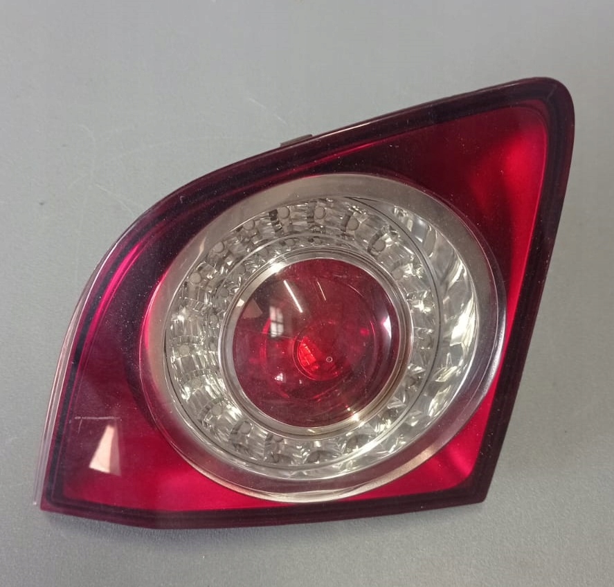 VW GOLF V plus 11R light right rear part 5M0945093J EU