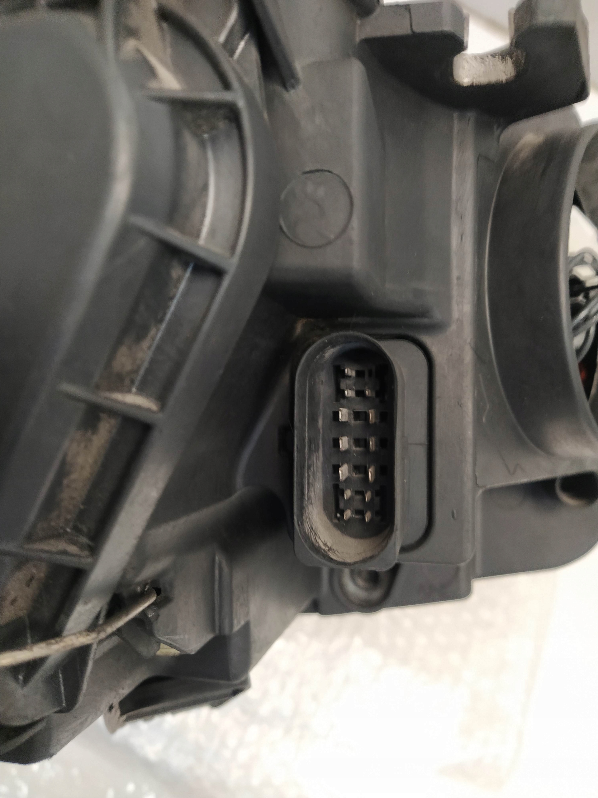 AUDI A5 light front front right XENON 13 PIN NIESKRETNA