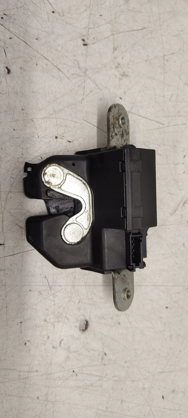 lock bonnet boot Opel Corsa D