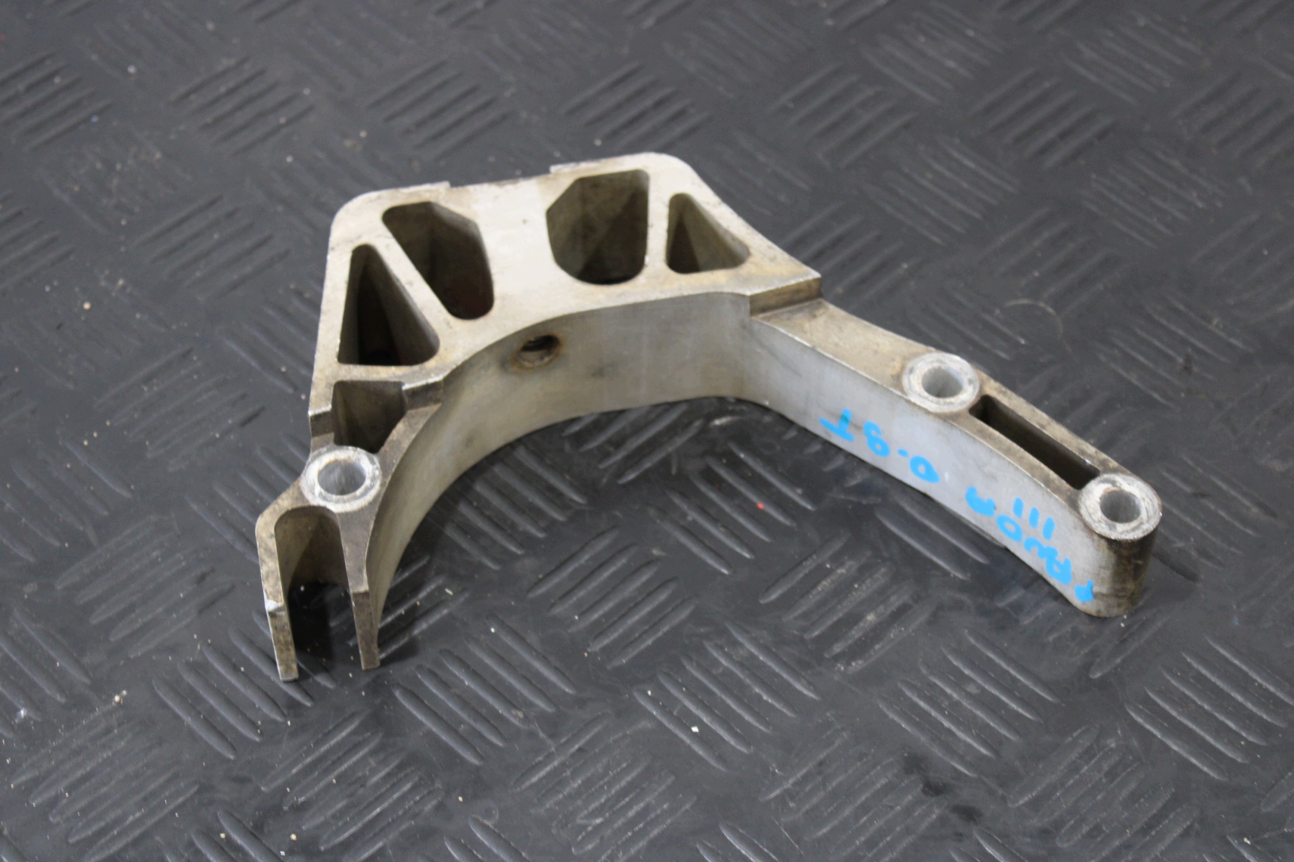 supporto staffa cambio ingranaggi FIAT PANDA III 3 2016