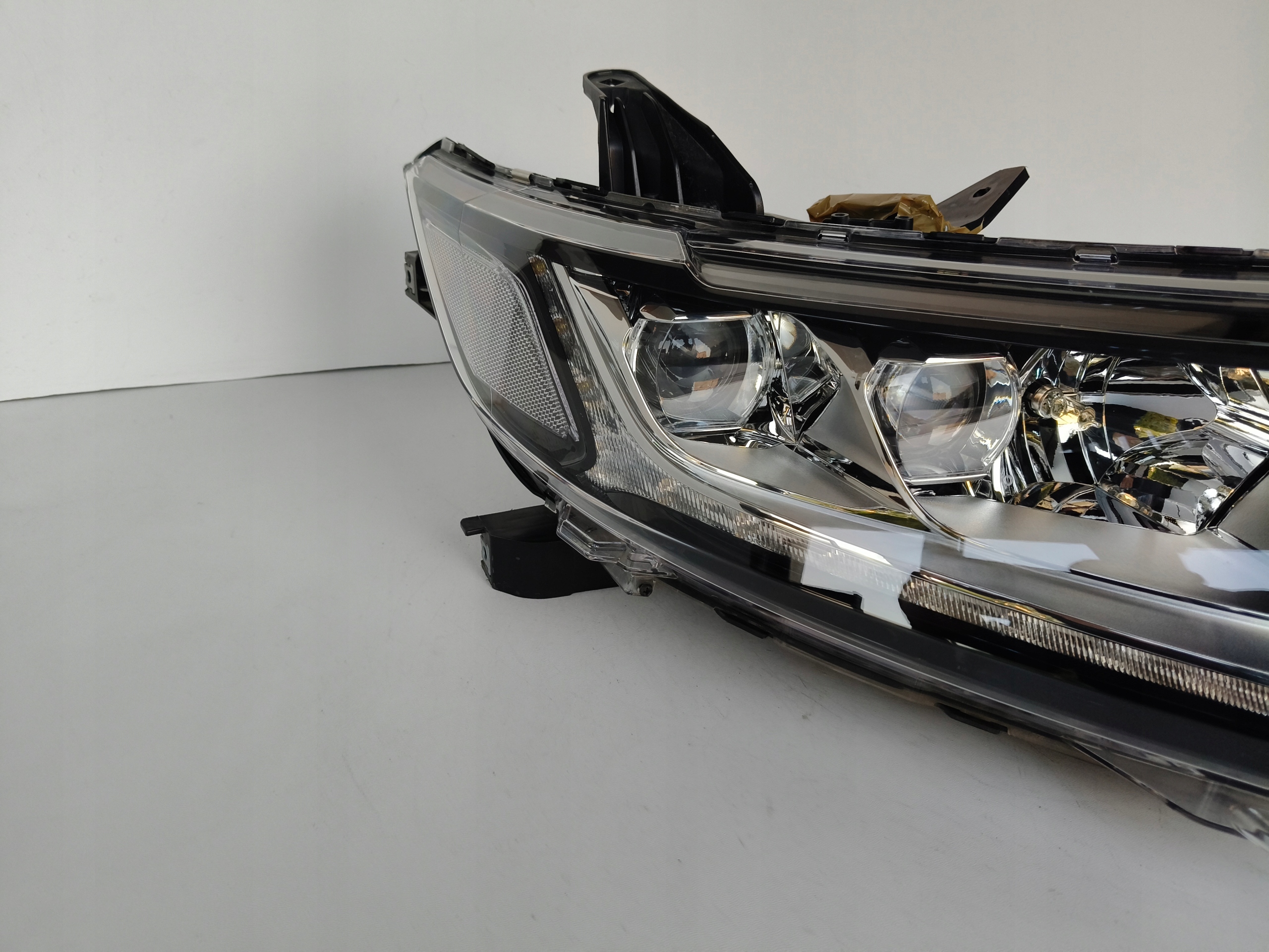 light right REFLEKTOR MITSUBISHI OUTLANDER III 15- LIFT FULL LED