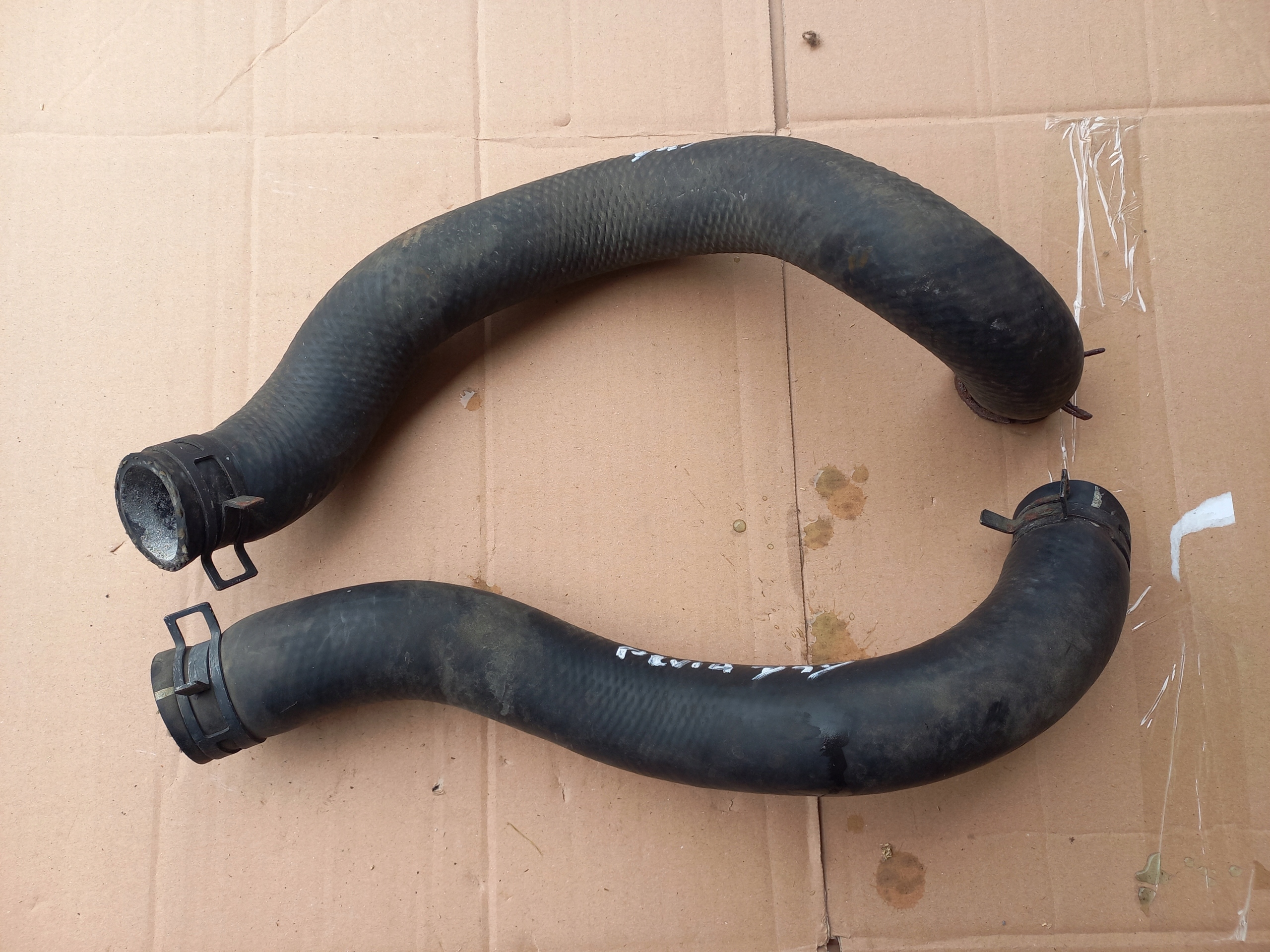 TOYOTA PREVIA II 00-06 WĄŻ PRZEWÓD RURKI CHŁODNICY WODY 2.0 D4D