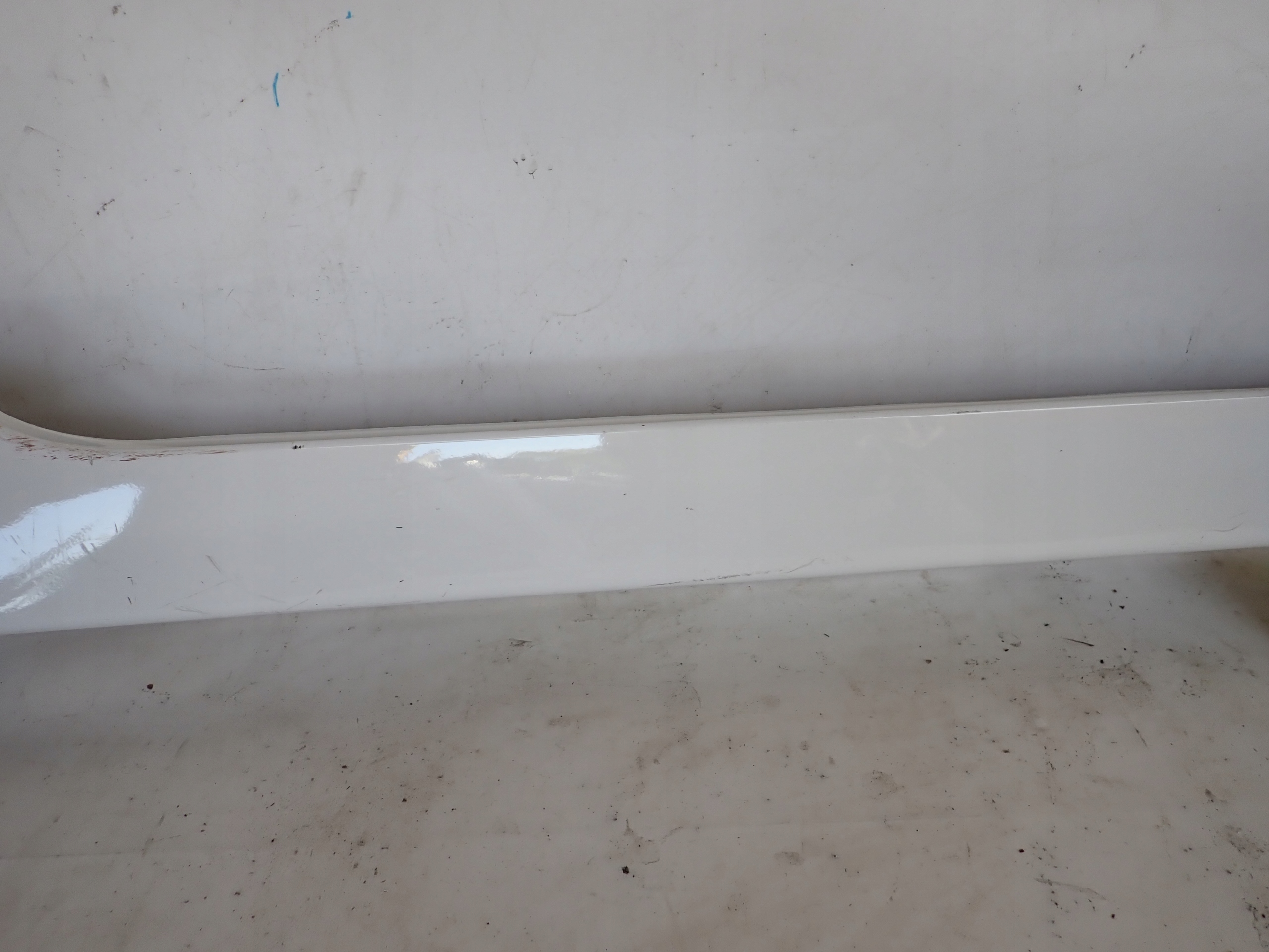 HYUNDAI IONIQ 16- moulding threshold right threshold right
