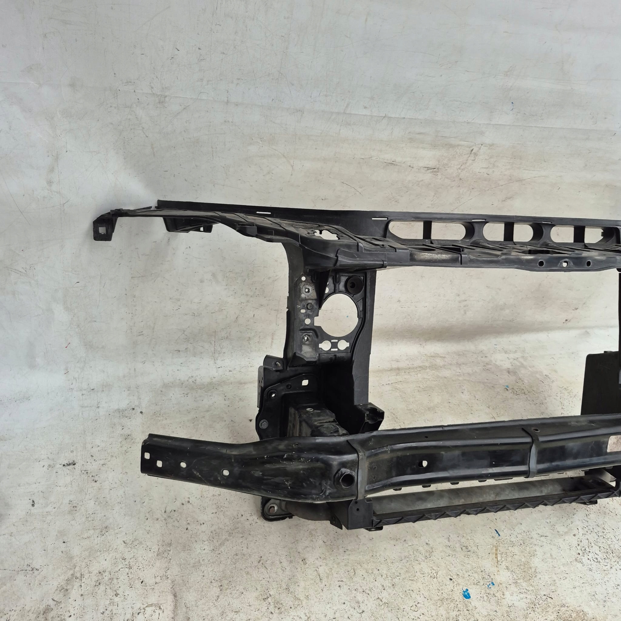 MERCEDES ML GLE GL W166 6.3 AMG support panel for radiators pillar sider front