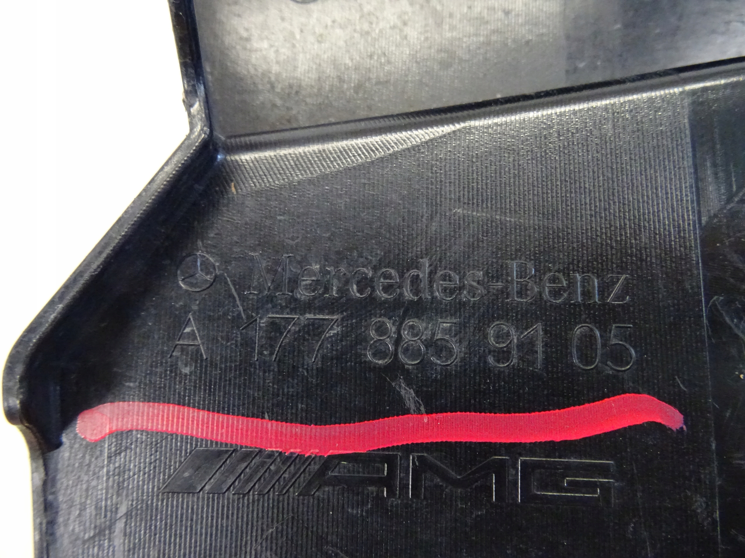 grid of a bumper front front left MERCEDES A-KLASA W177 LIFT AMG