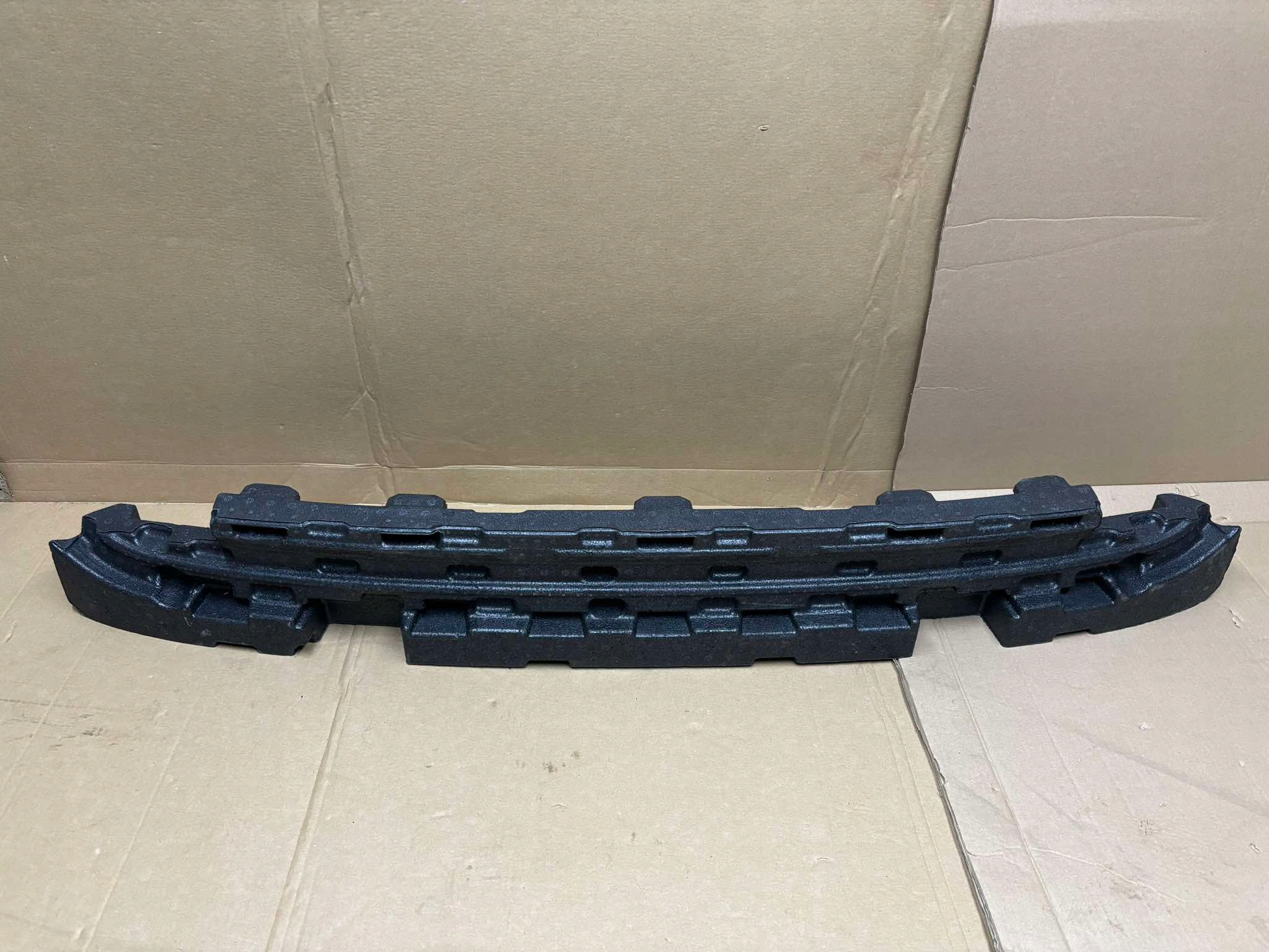 ABSORBER der Stoßstange heck AUDI E-TRON GT 4J3802972