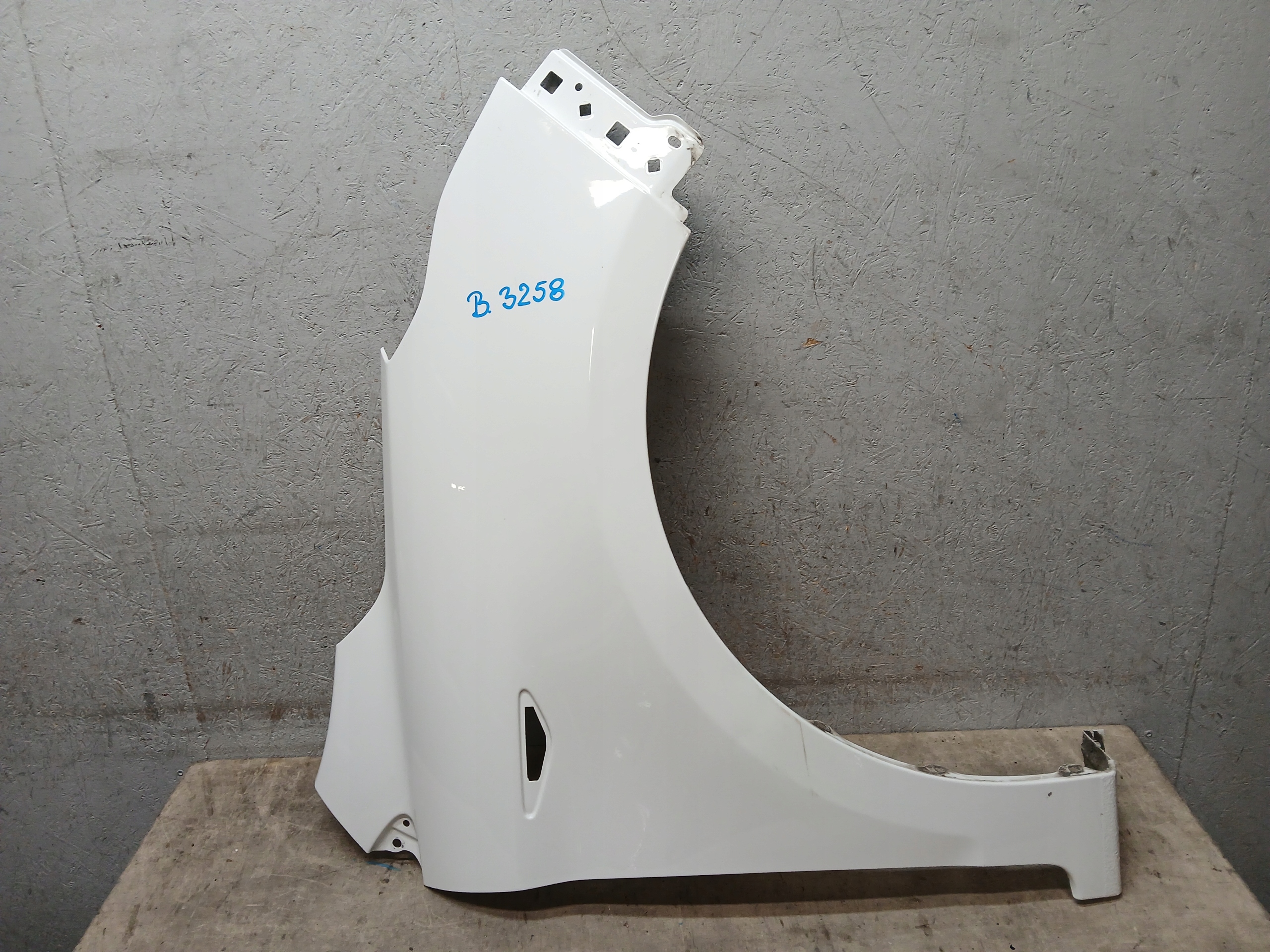 fender front right FORD KA plus +