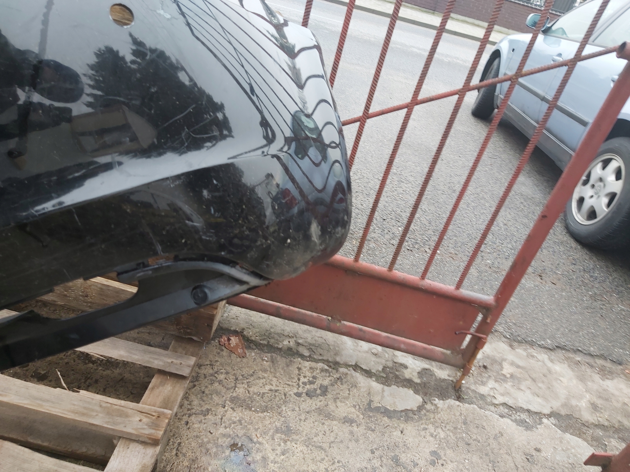 PARAURTI POSTERIORE AUDI A3 8P SENSORI PARCHEGGIO PDC