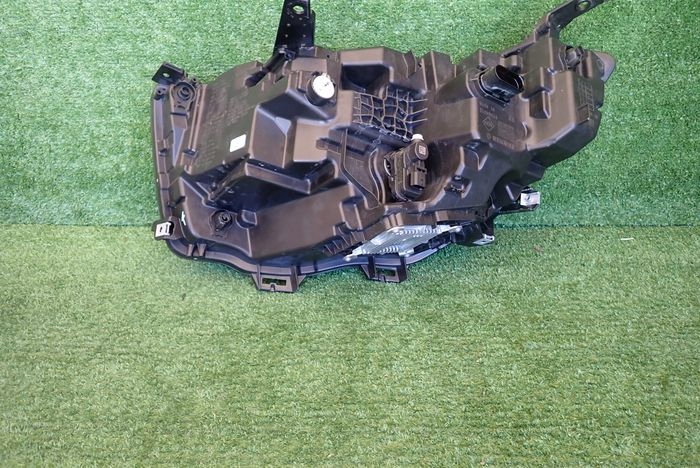 RENAULT AUSTRAL LED PURE VISION 22- reflektor right light right 260103381R