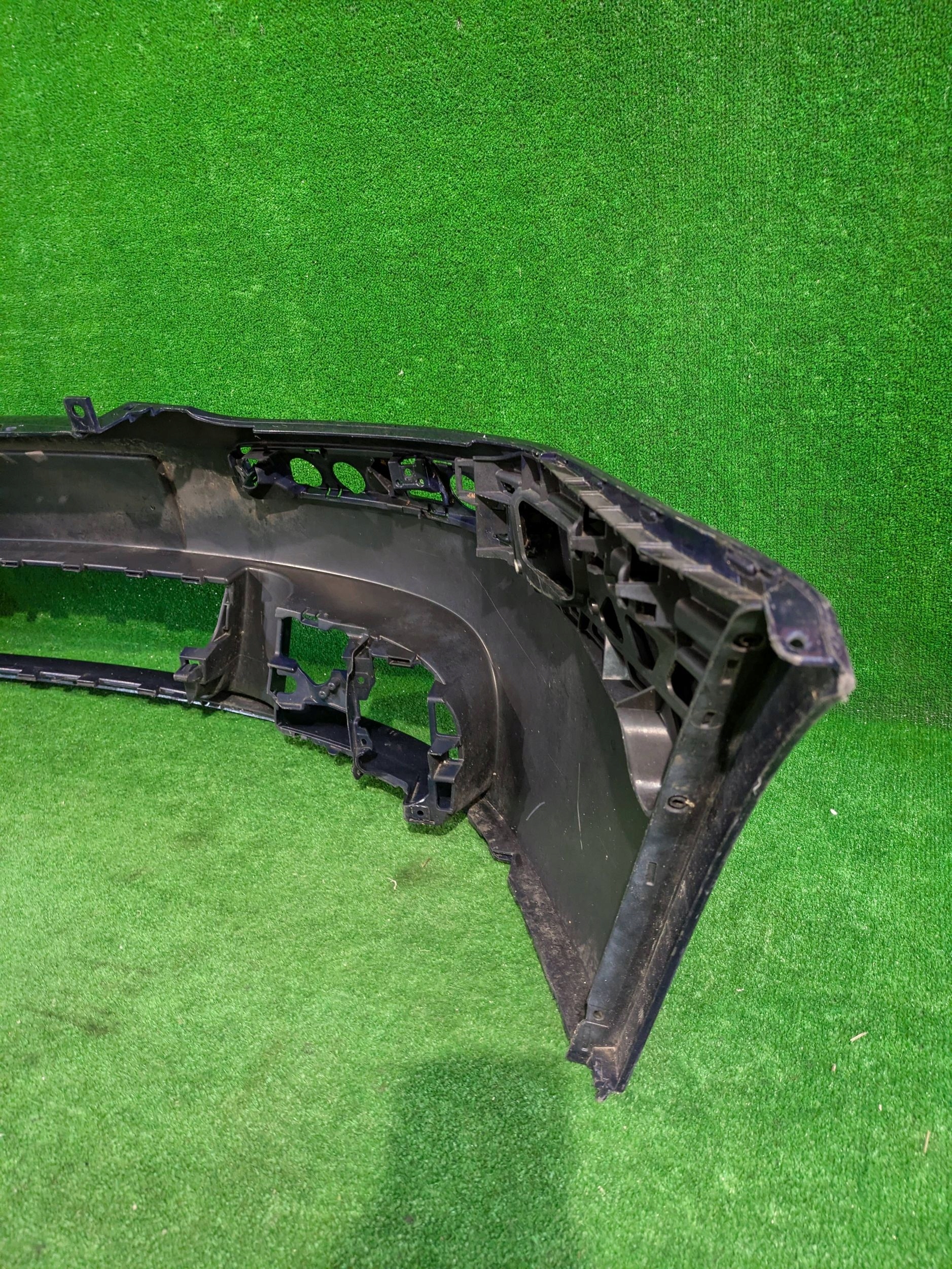 front bumper front VW GOLF V 03- HB