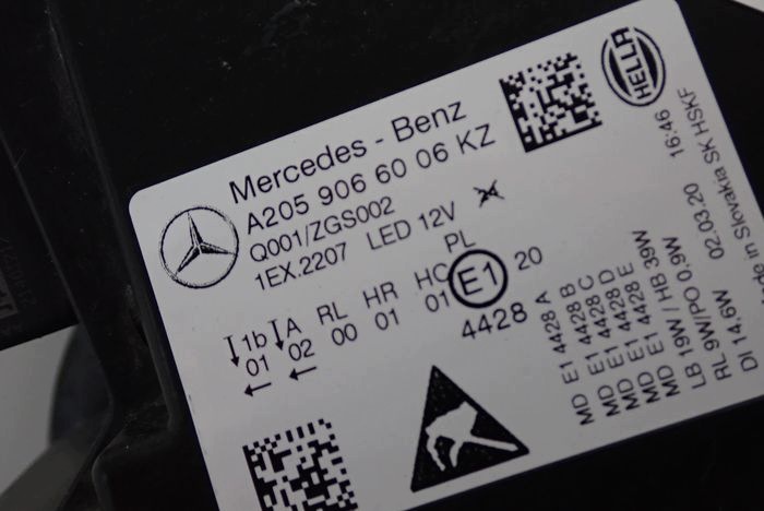 MERCEDES W205 C-KLASA LED PERFORMANCE 18- reflektor right light A205966006