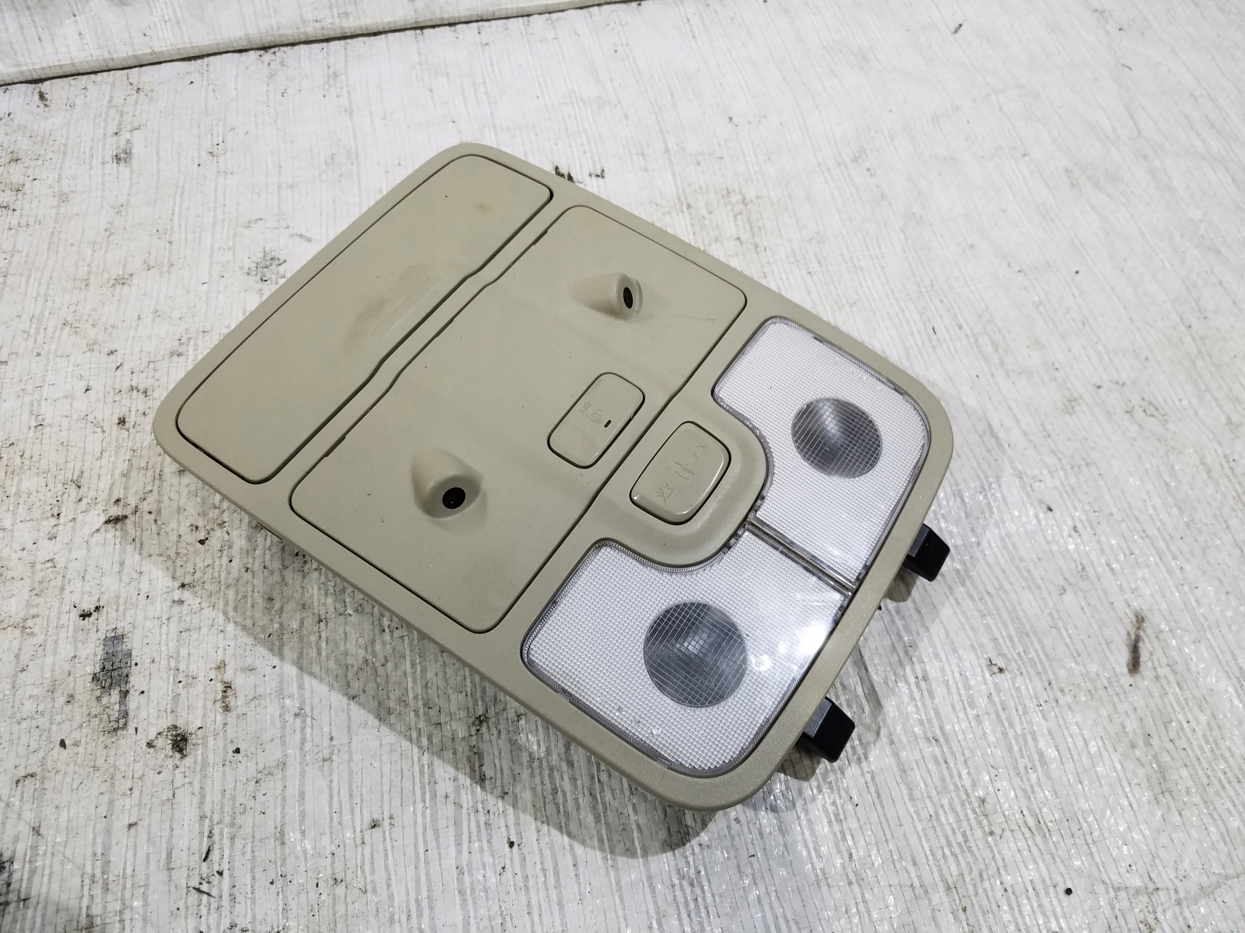 ФАРЫ KIA CARENS IV