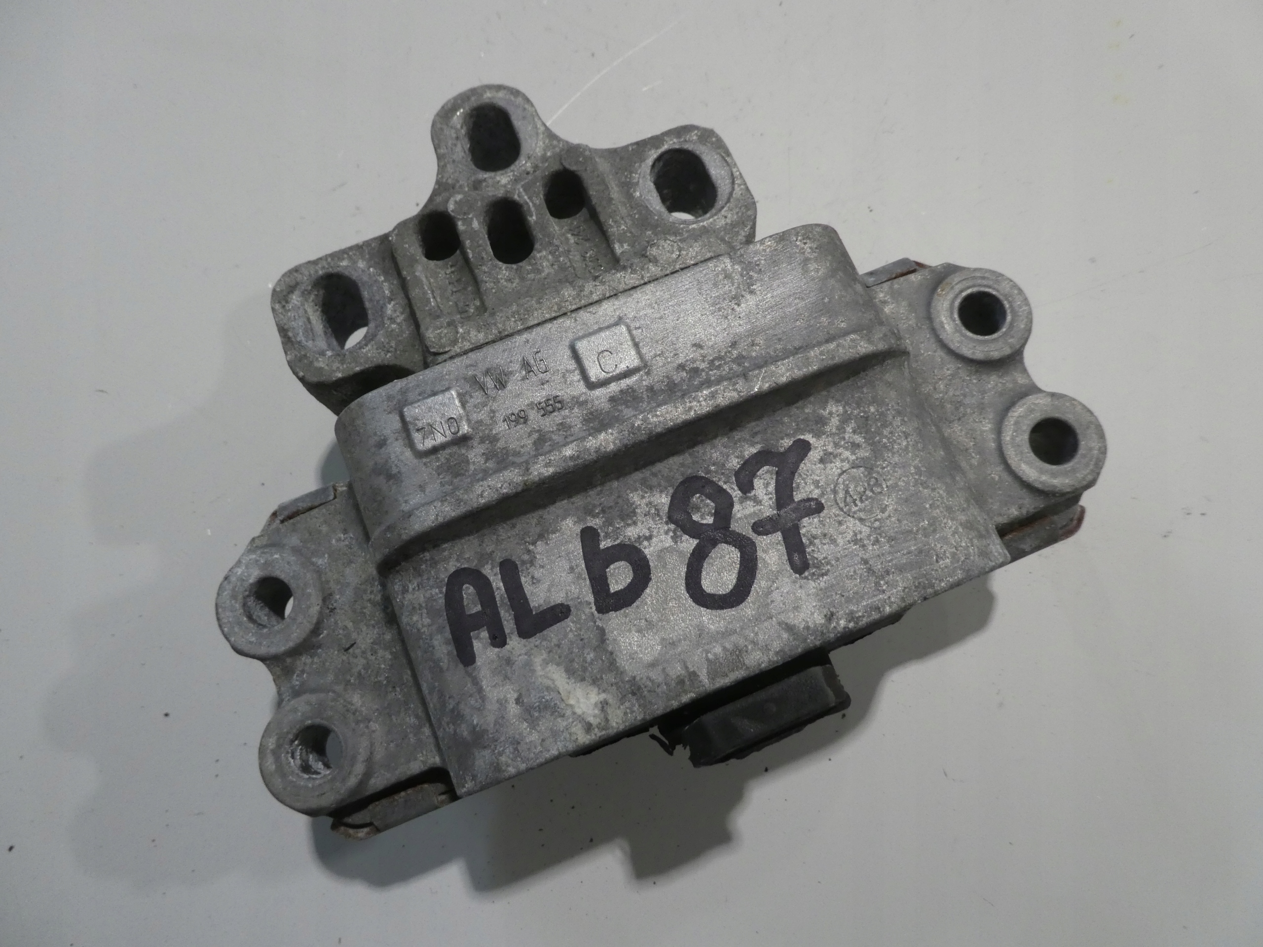 VW SHARAN 7N0 gearbox mount 7N0199555C