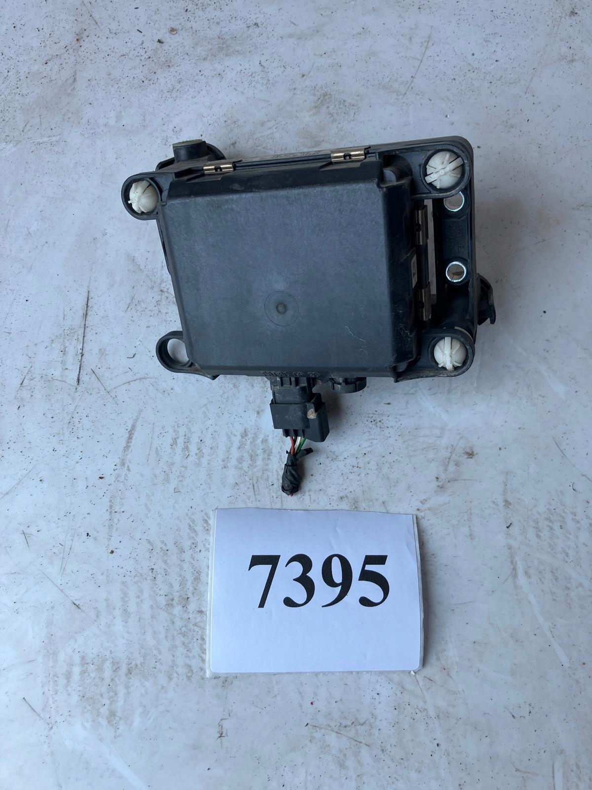 RADAR Support plaque 3008 5008 et 9673046780